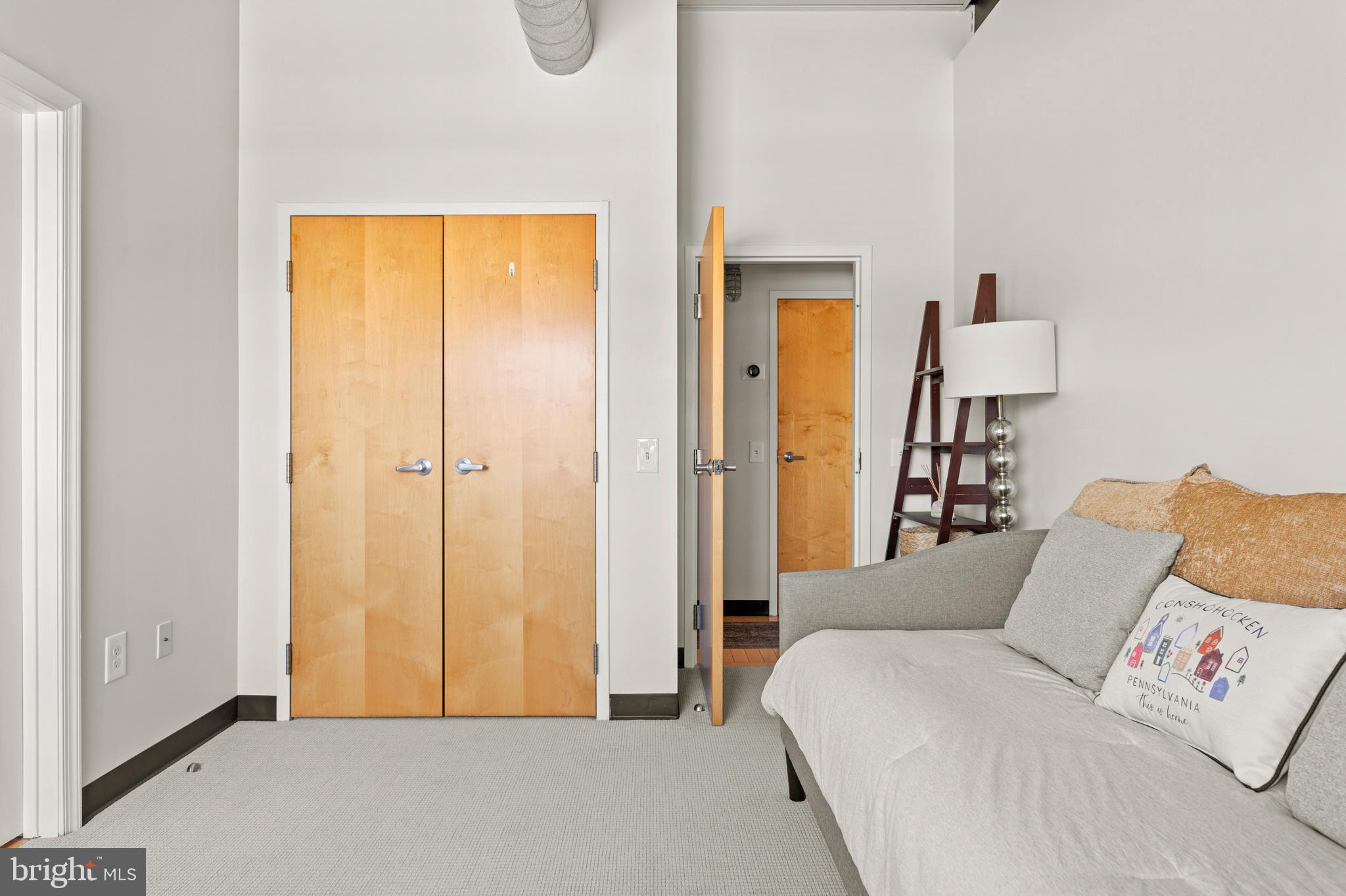 INDUSTRY - Residential Lease