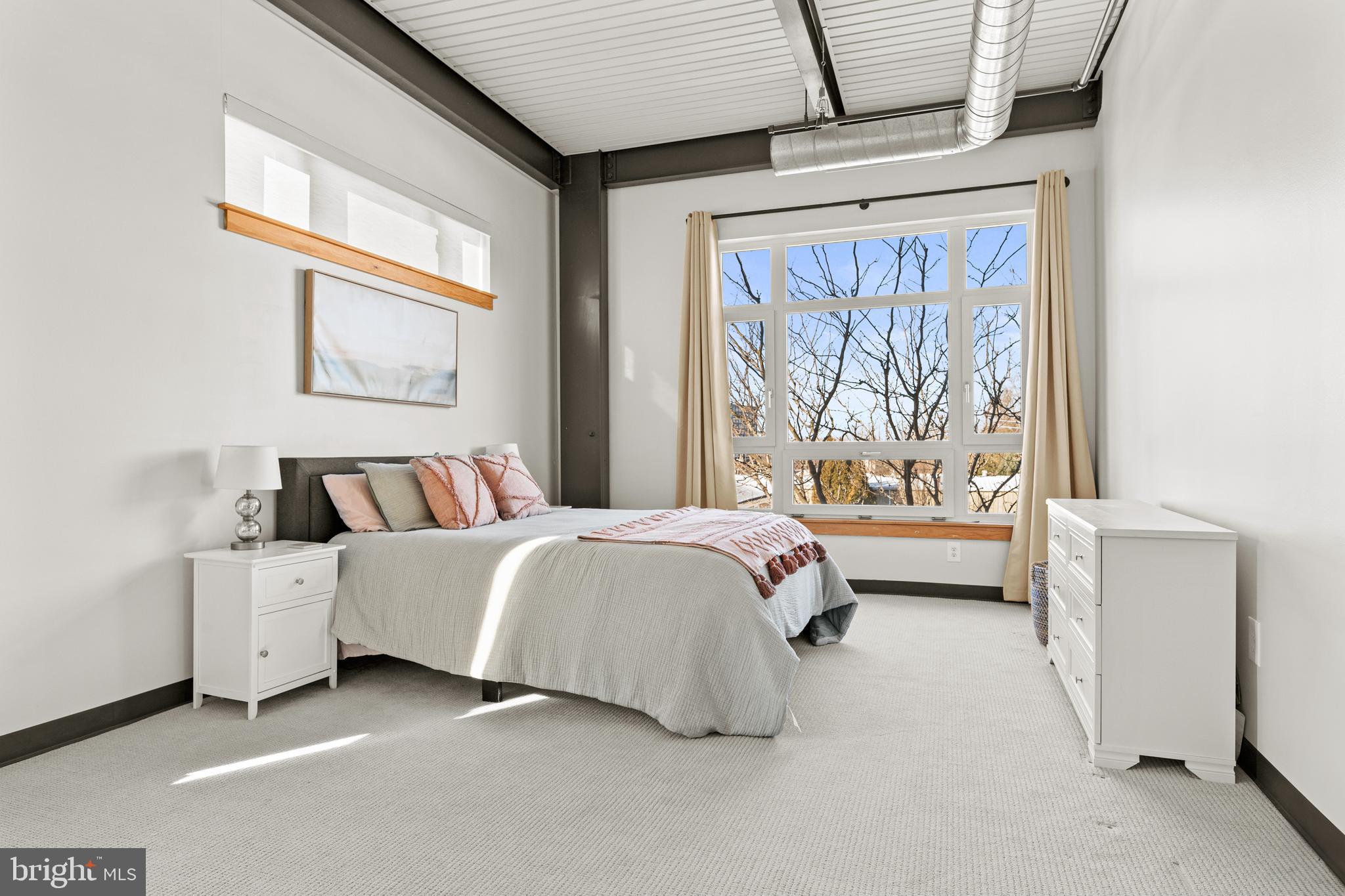 INDUSTRY - Residential Lease