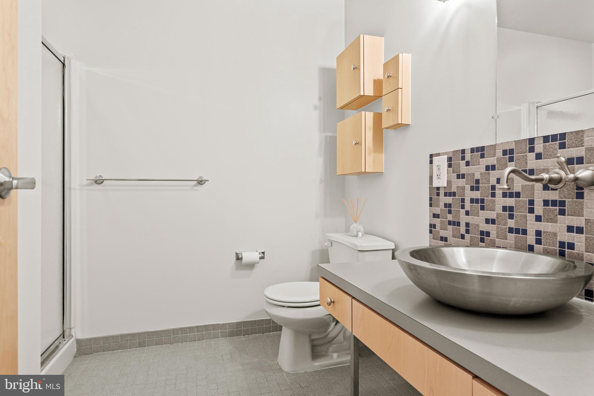 INDUSTRY - Residential Lease