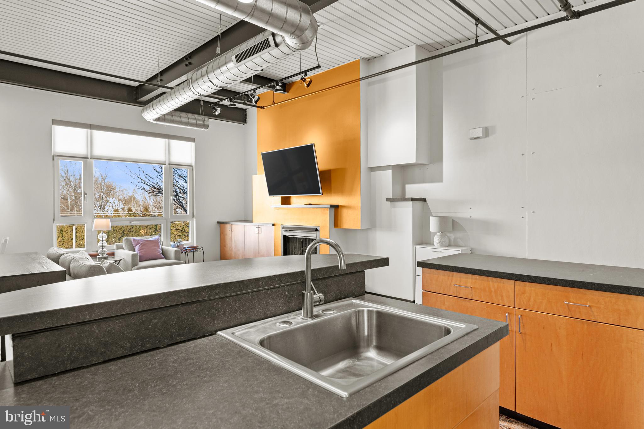 INDUSTRY - Residential Lease