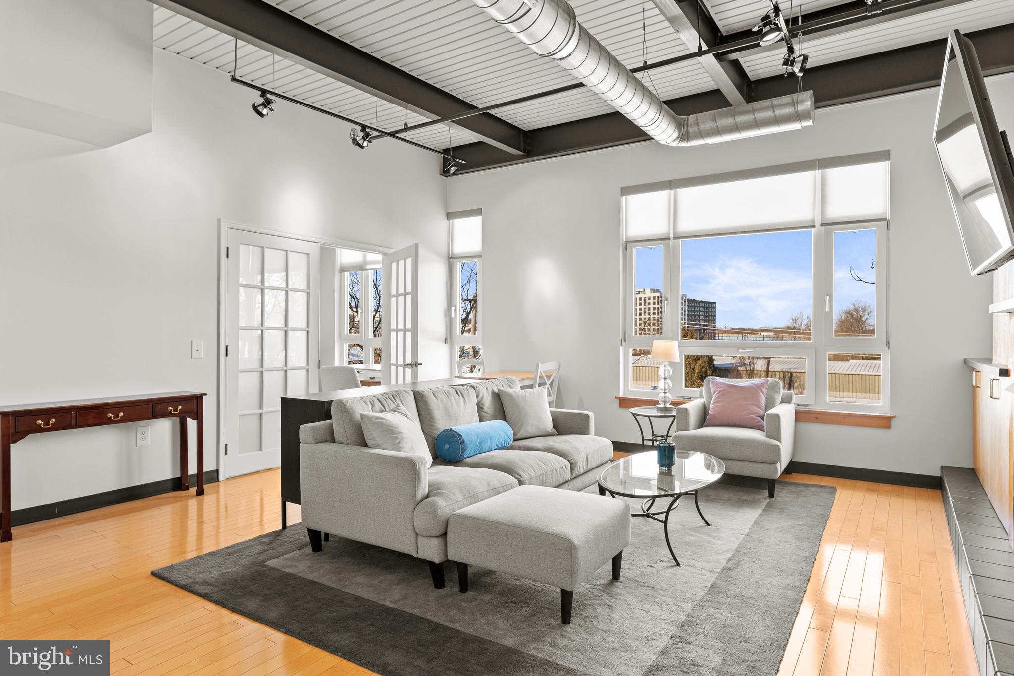 INDUSTRY - Residential Lease