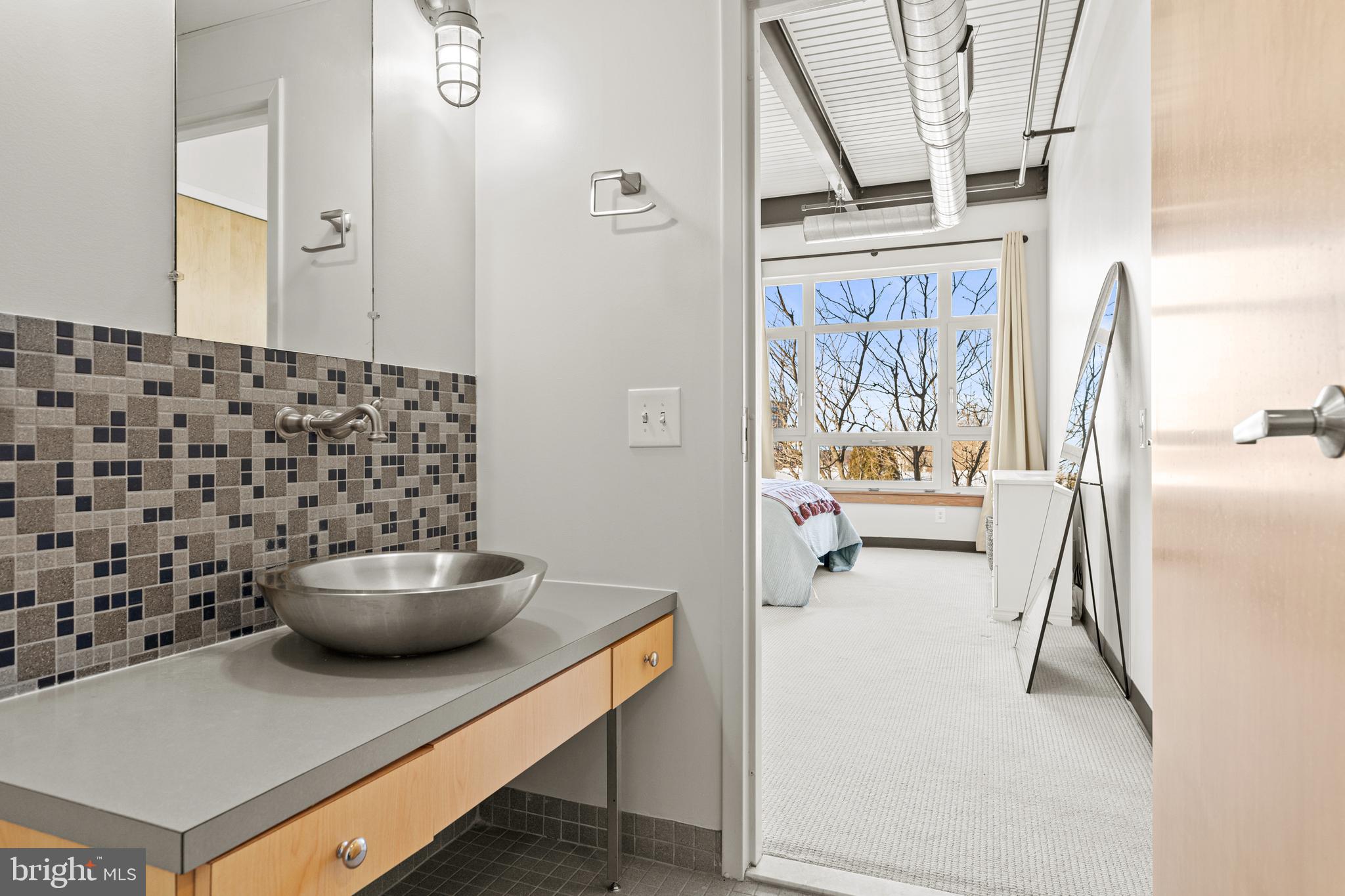 INDUSTRY - Residential Lease