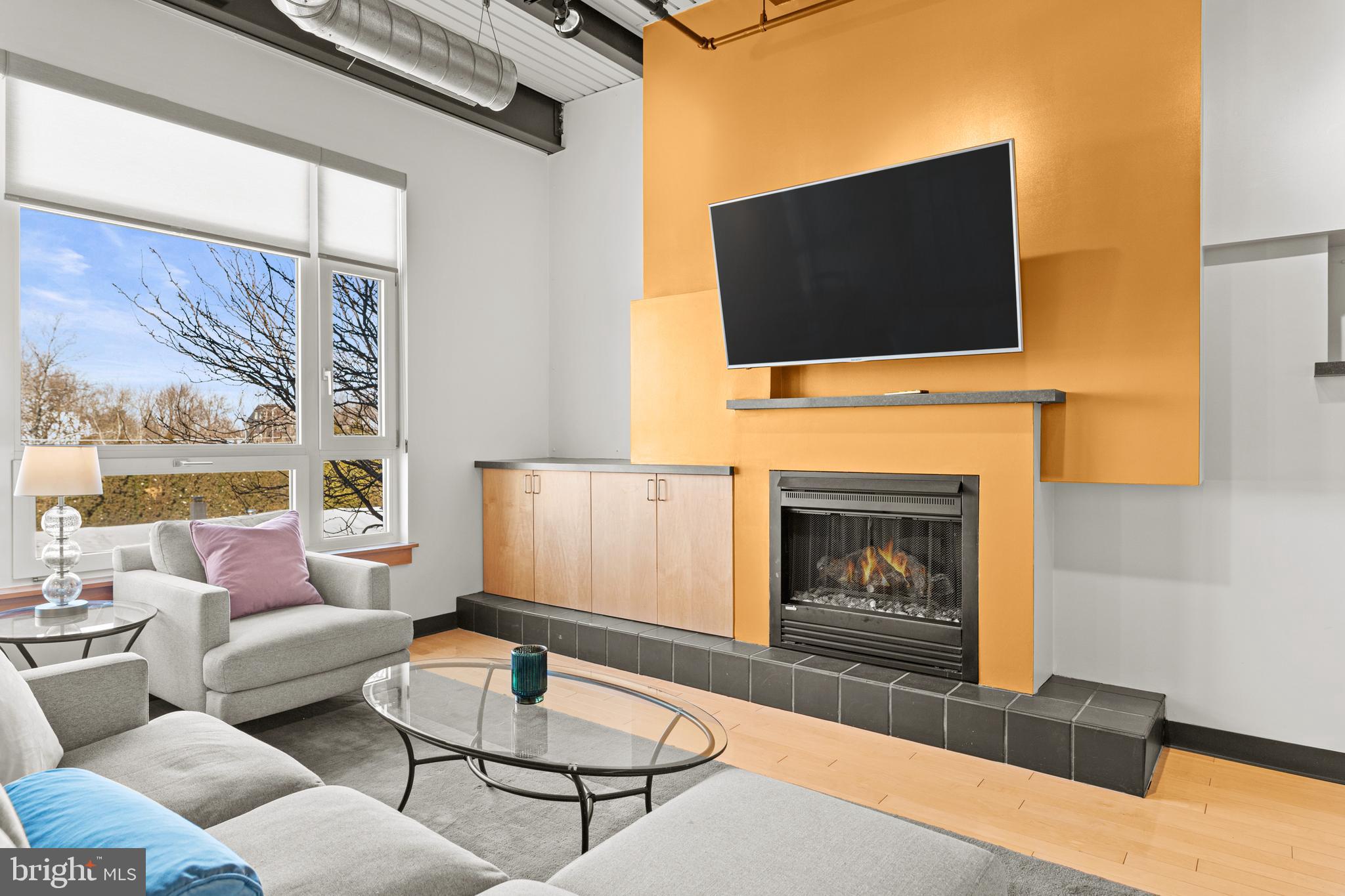 INDUSTRY - Residential Lease