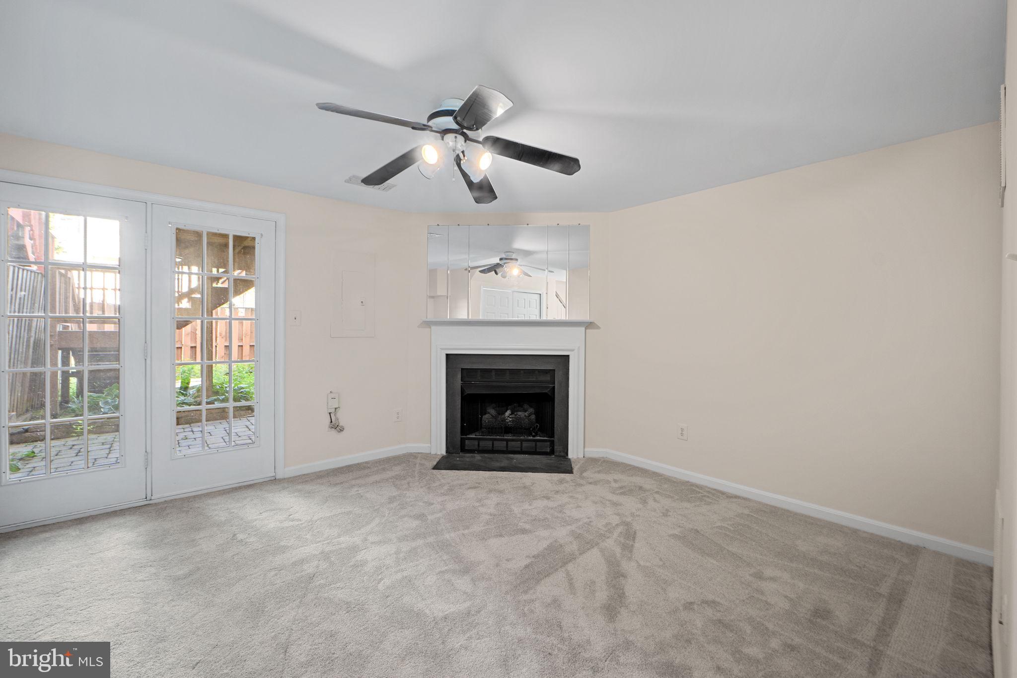 GREEN TRAILS - Residential Lease