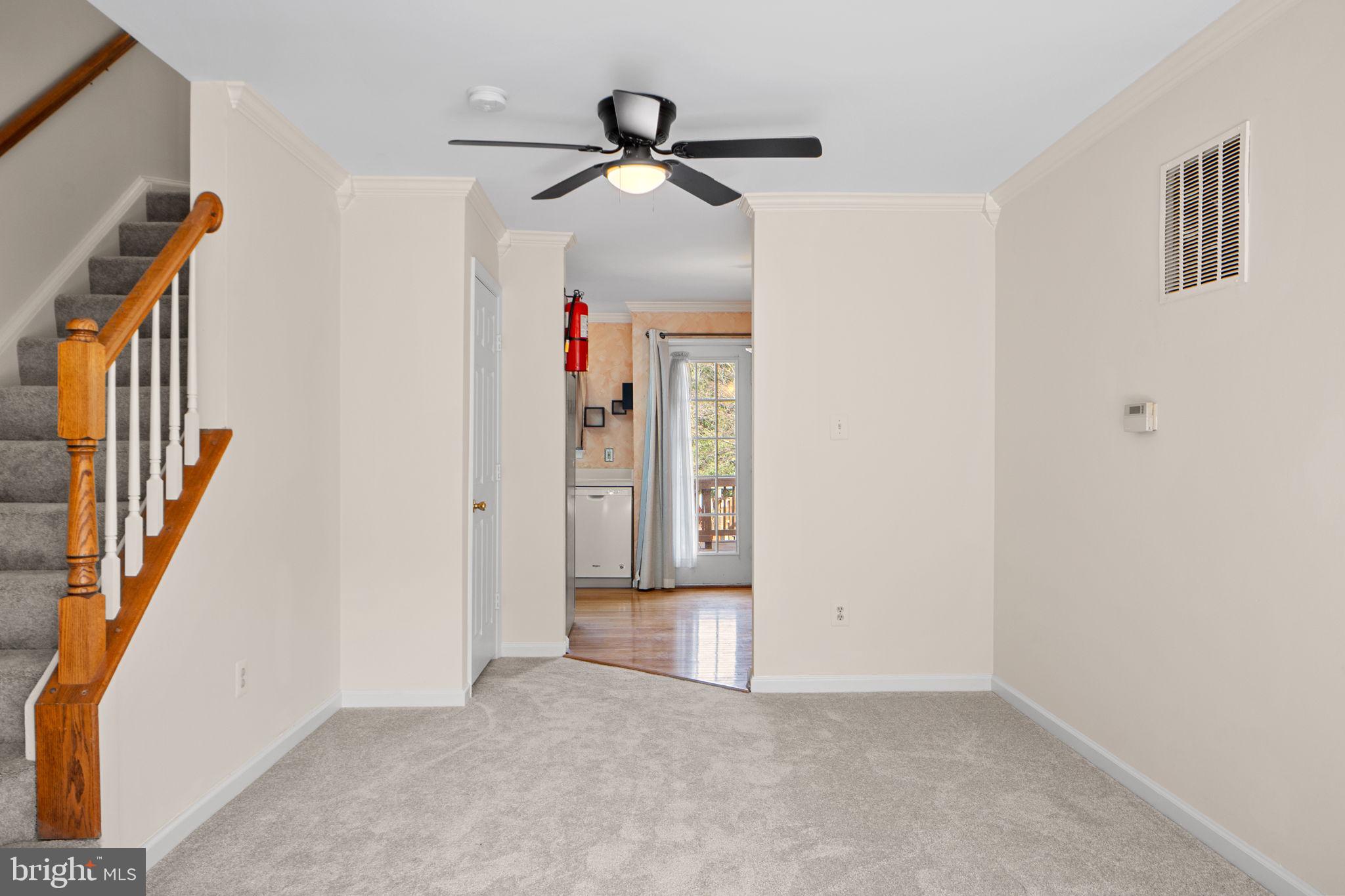 GREEN TRAILS - Residential Lease