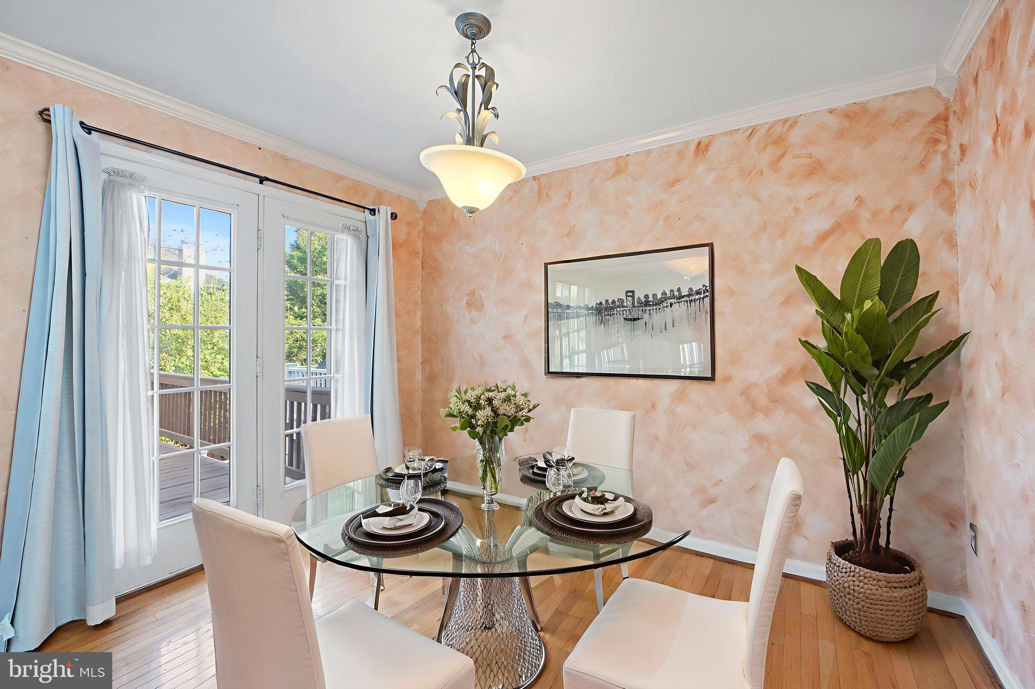 GREEN TRAILS - Residential Lease