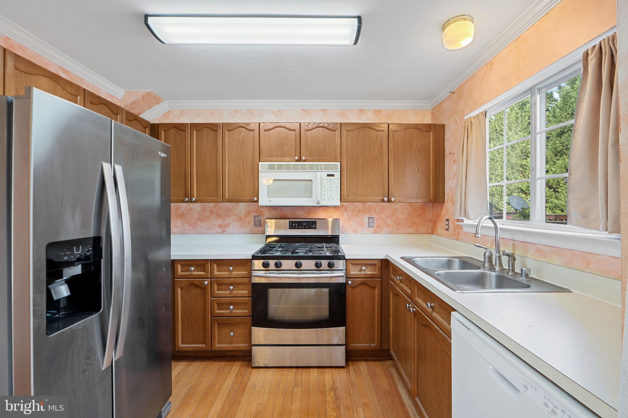 GREEN TRAILS - Residential Lease