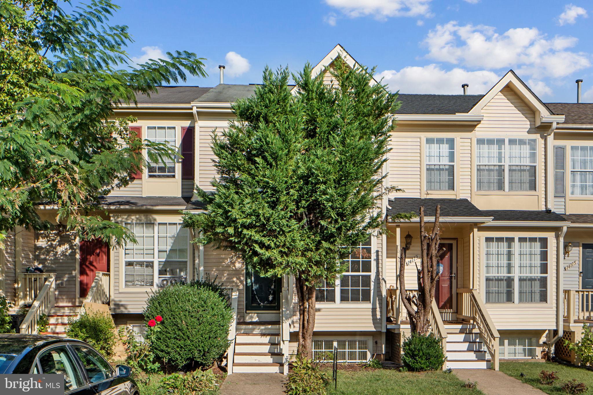 GREEN TRAILS - Residential Lease