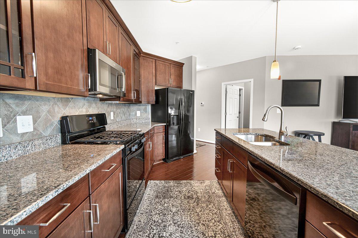 NORBECK CROSSING - Residential