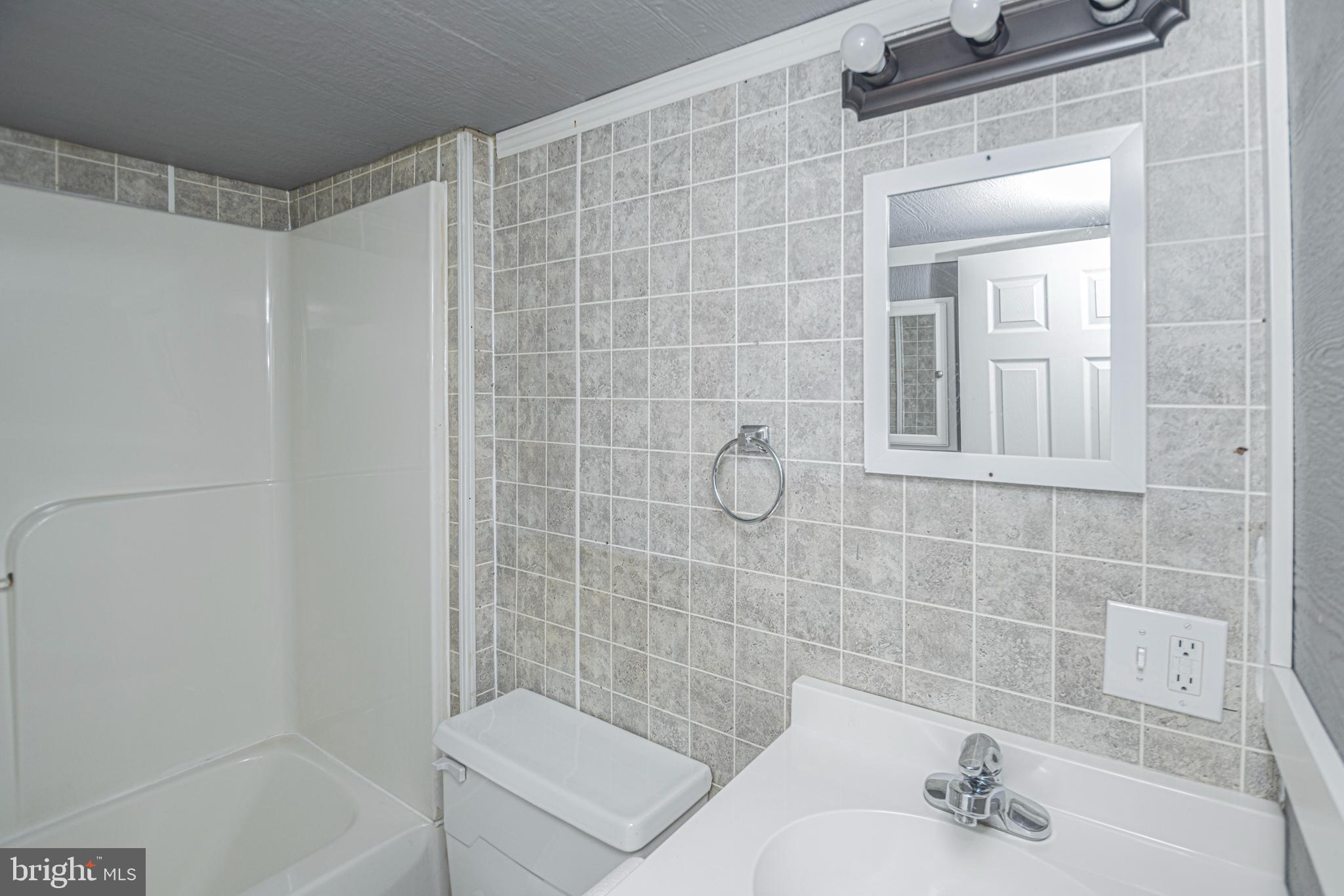 OAKLAND - Residential