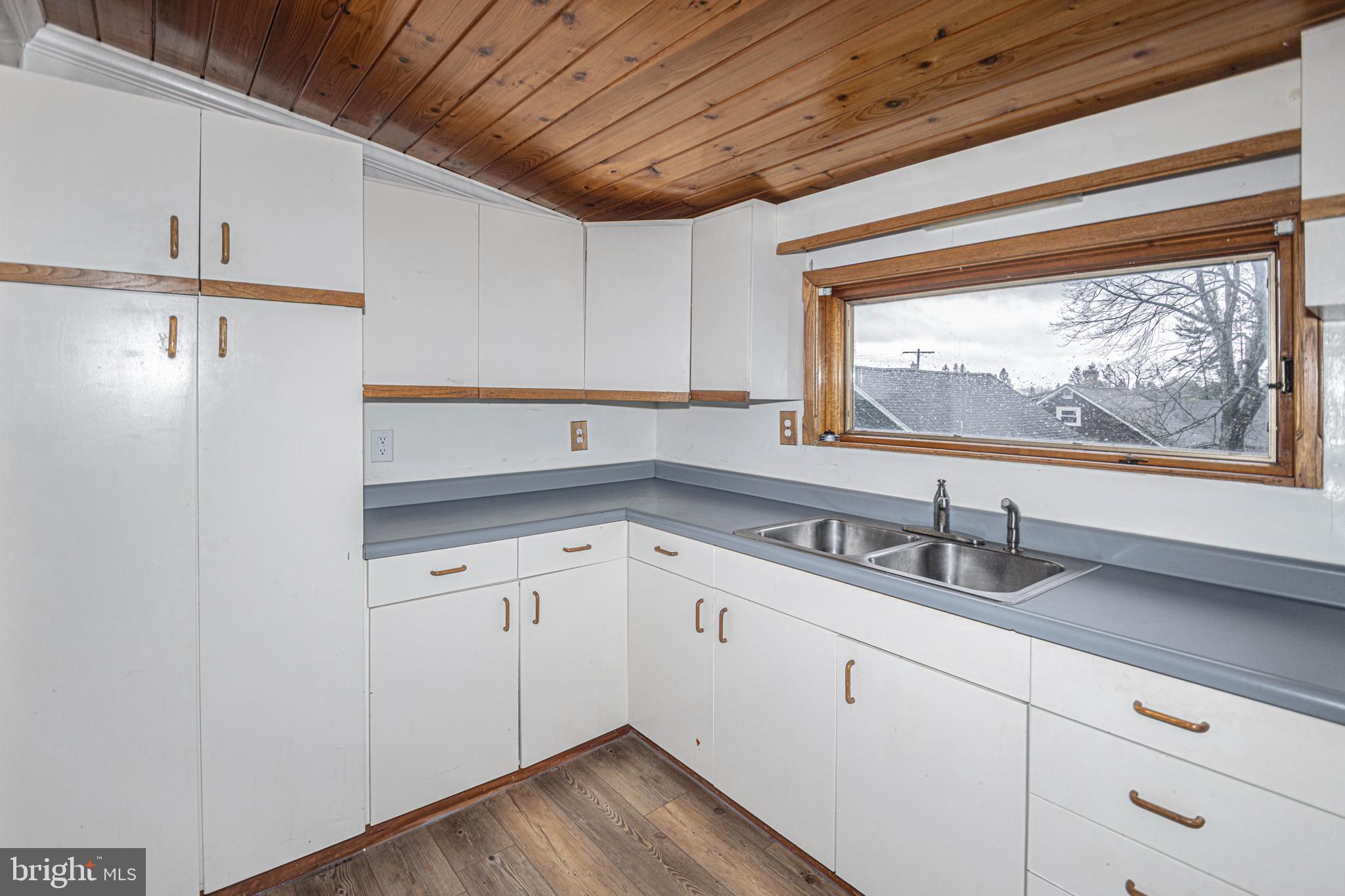 OAKLAND - Residential