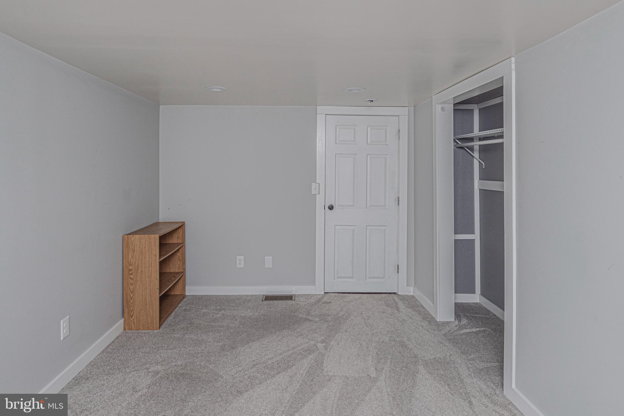 OAKLAND - Residential