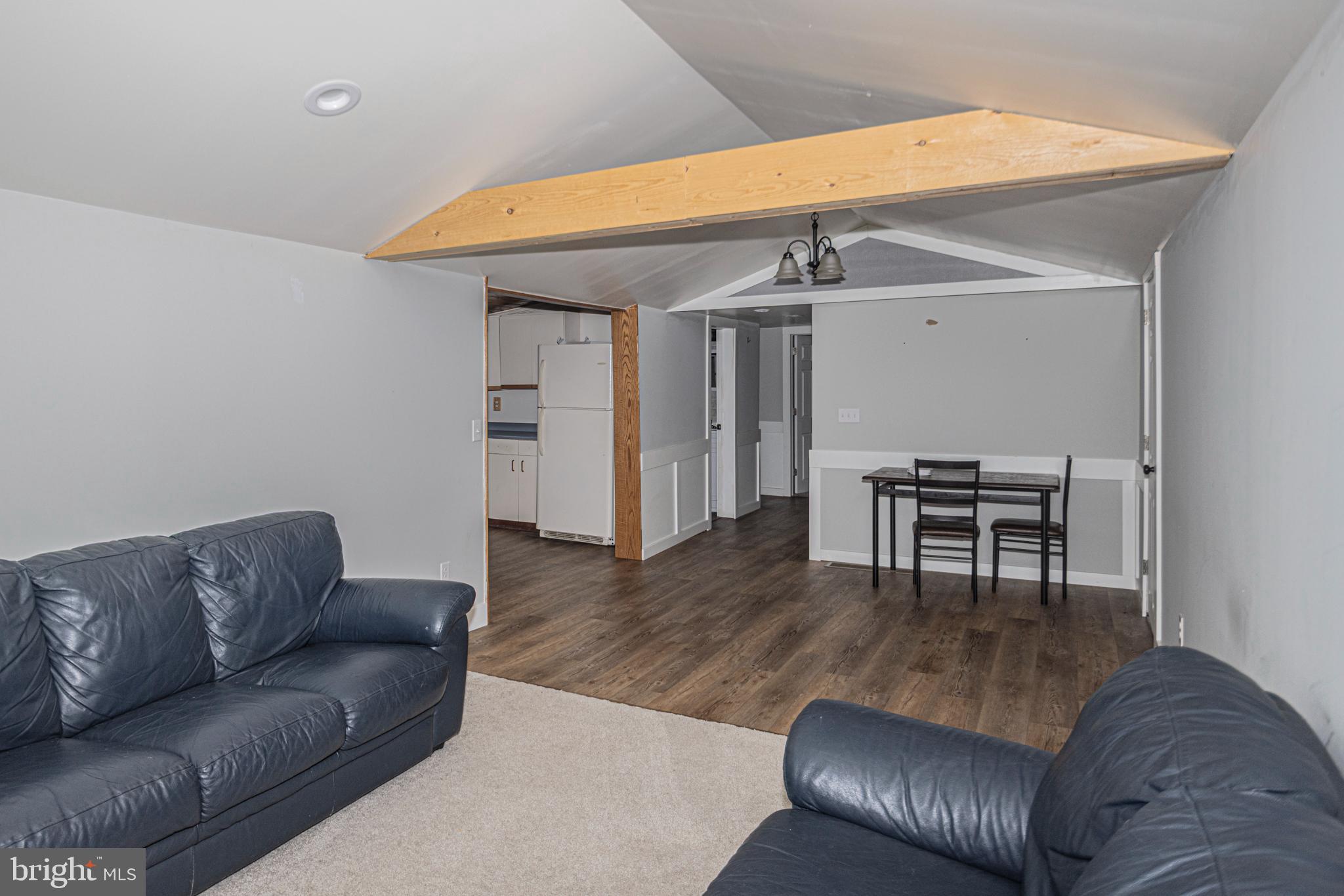 OAKLAND - Residential