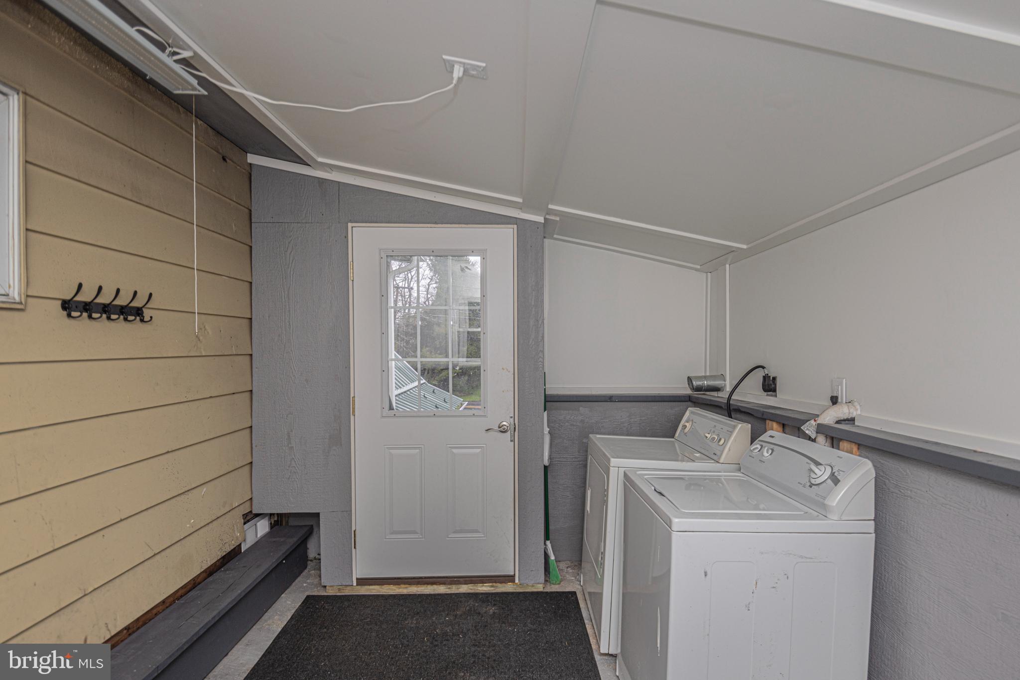 OAKLAND - Residential