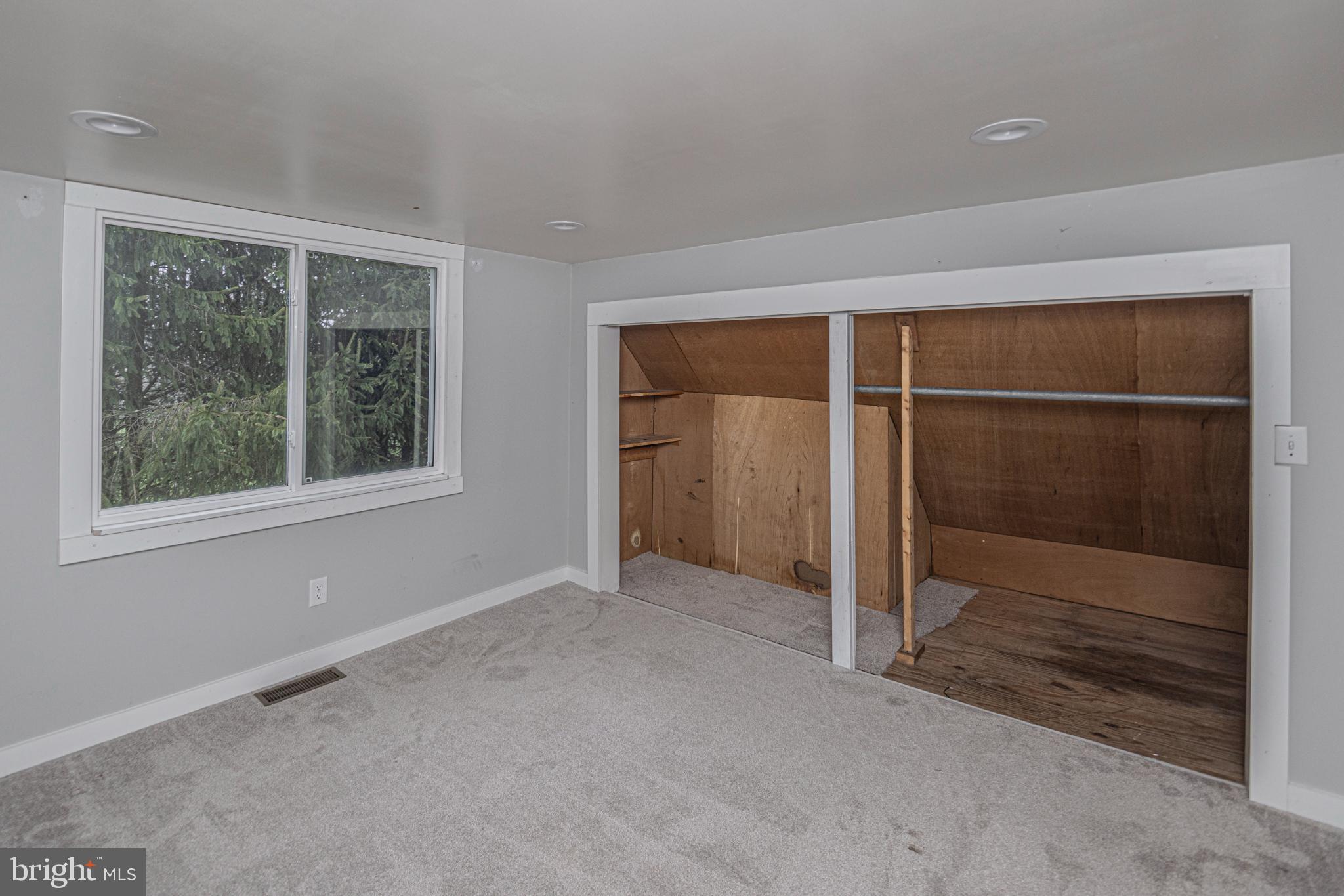 OAKLAND - Residential