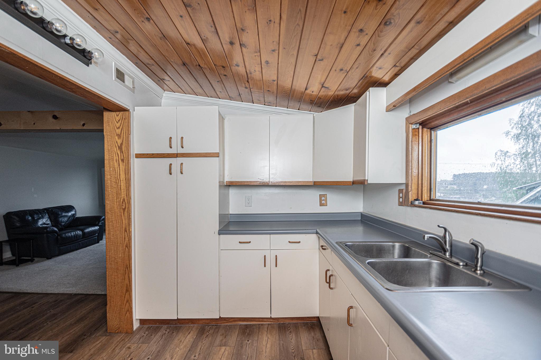 OAKLAND - Residential