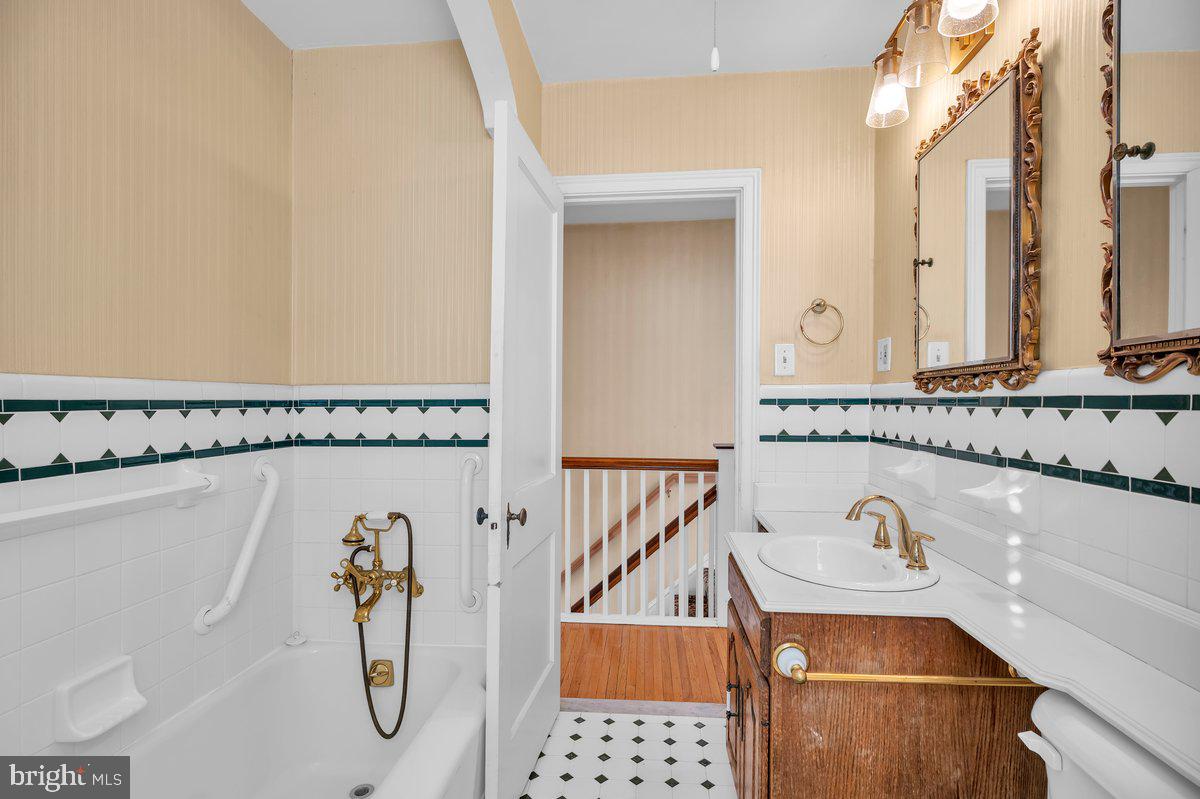 SANDYFORD PARK - Residential