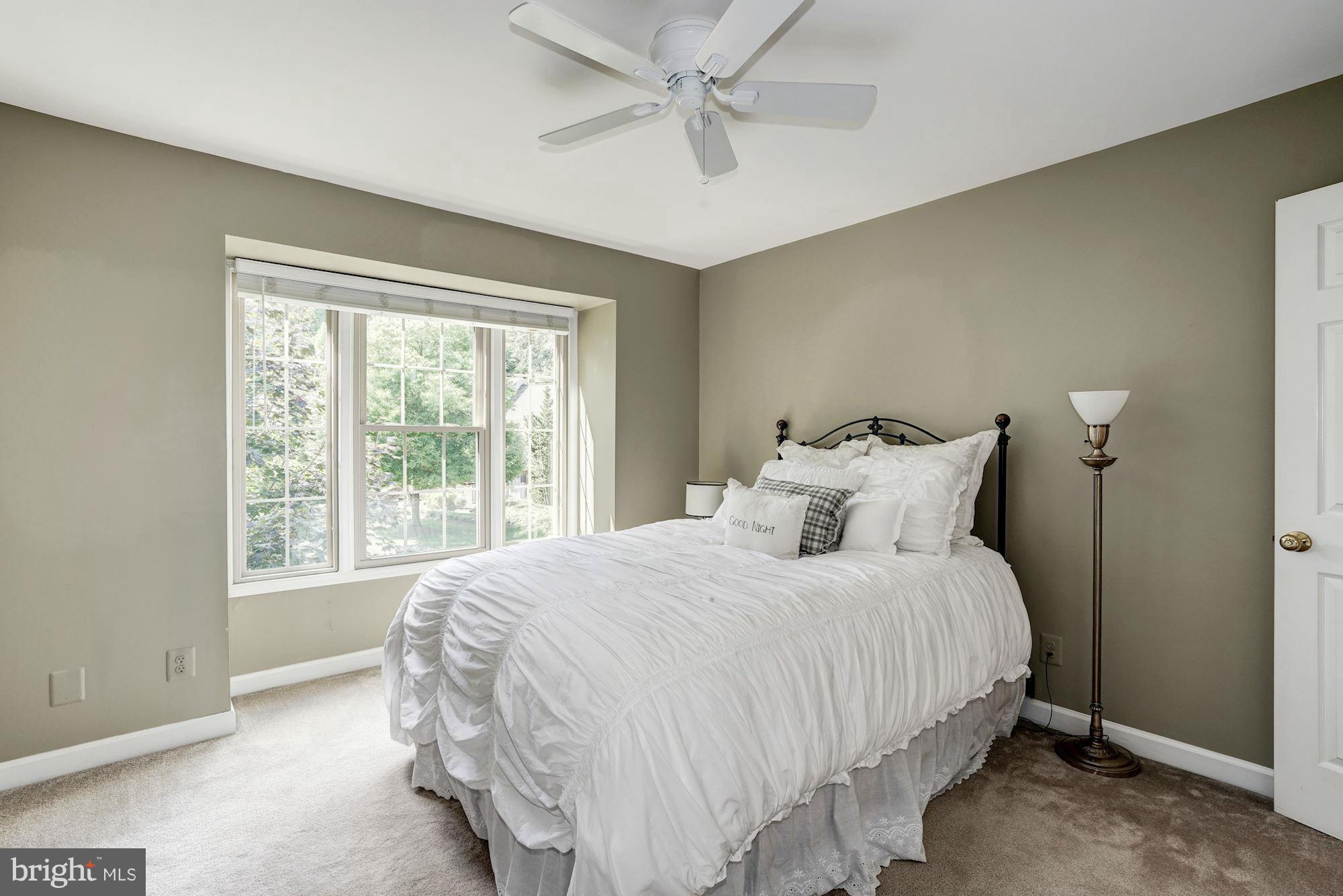 CHAMPION LAKE - Residential