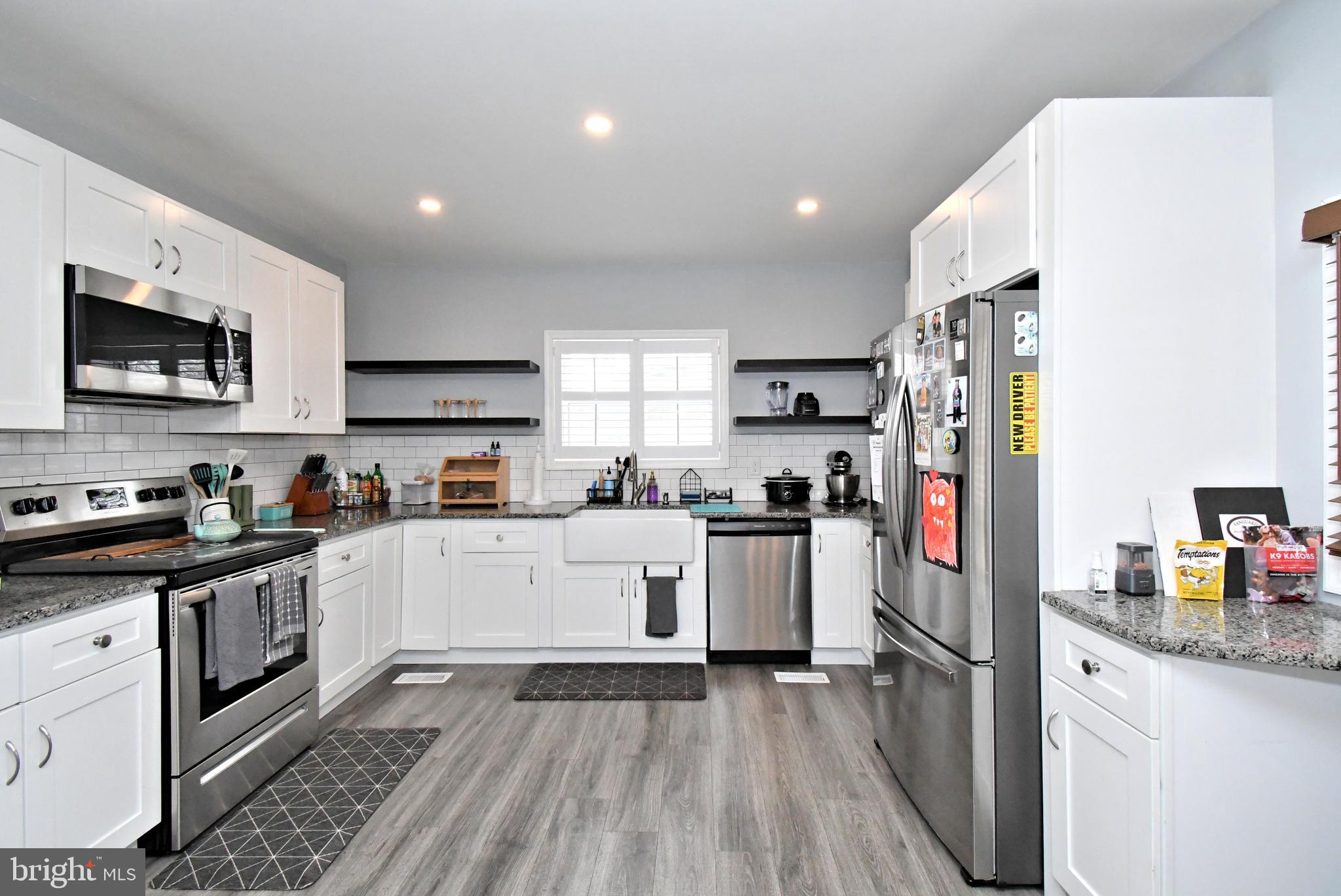 WINDING BROOKE EST - Residential