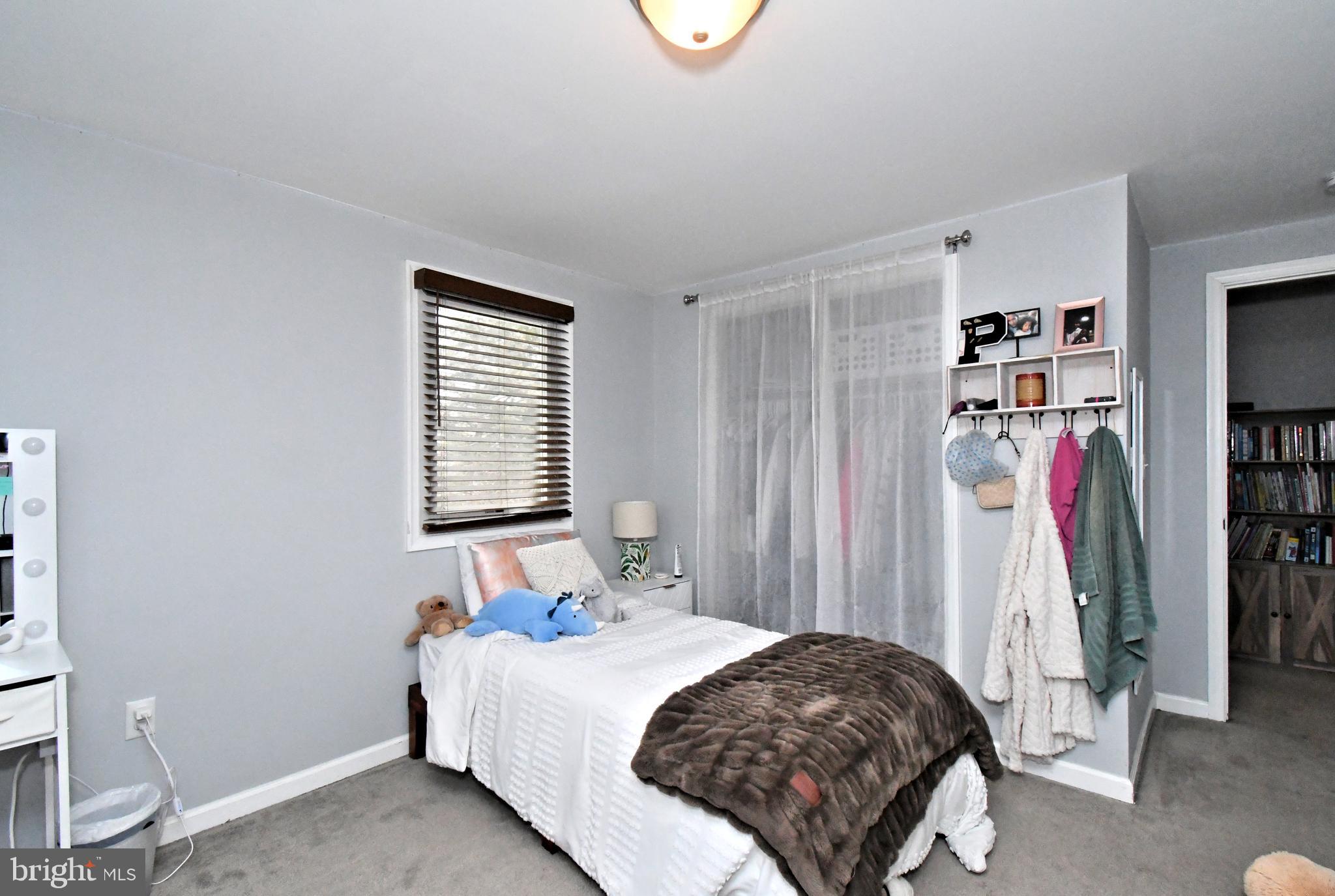 WINDING BROOKE EST - Residential