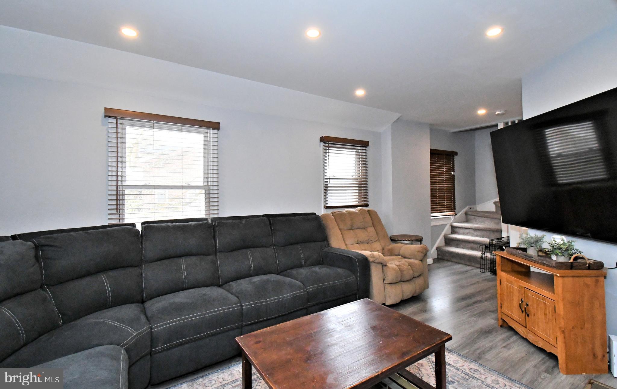 WINDING BROOKE EST - Residential