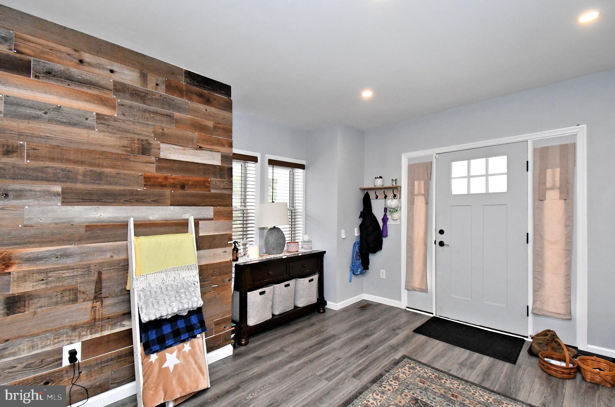 WINDING BROOKE EST - Residential