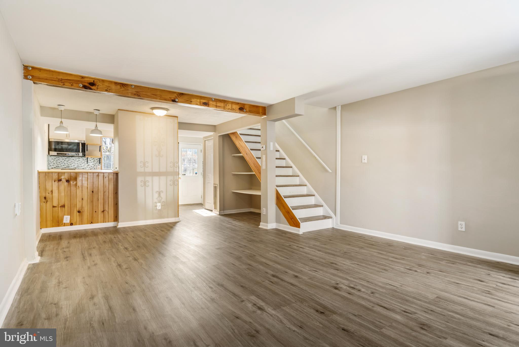 ASHLAND MEWS - Residential Lease