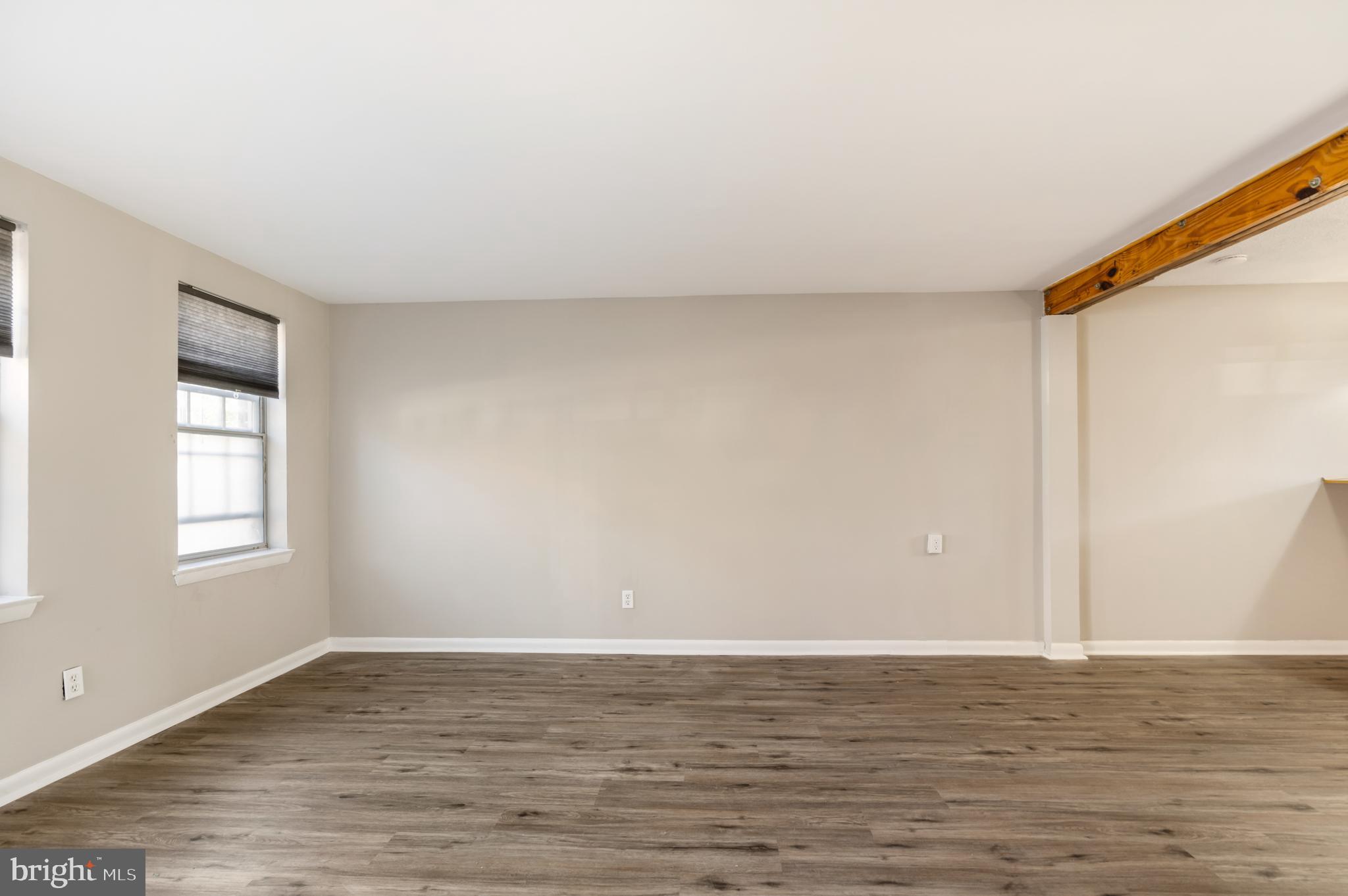 ASHLAND MEWS - Residential Lease