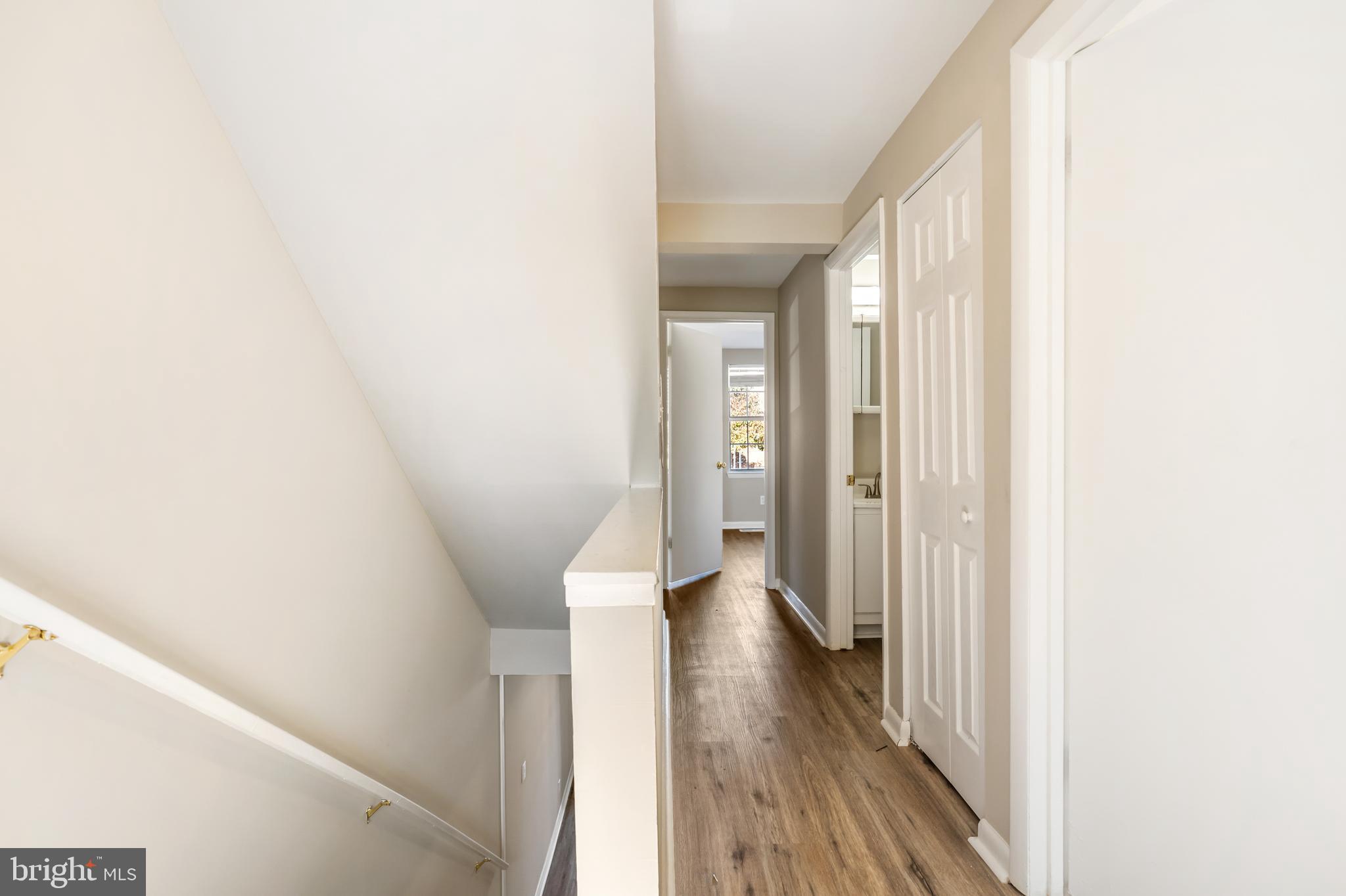 ASHLAND MEWS - Residential Lease