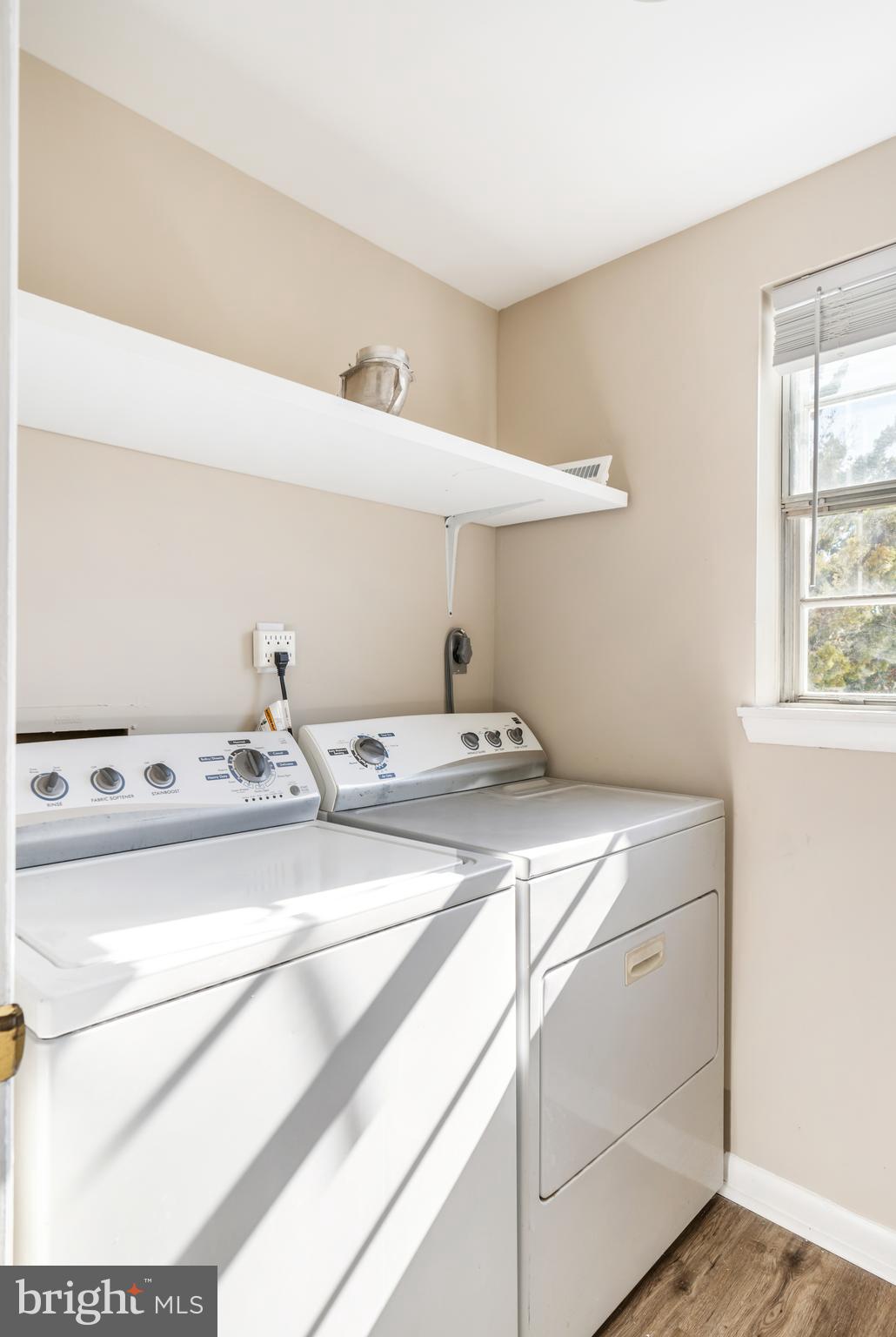 ASHLAND MEWS - Residential Lease