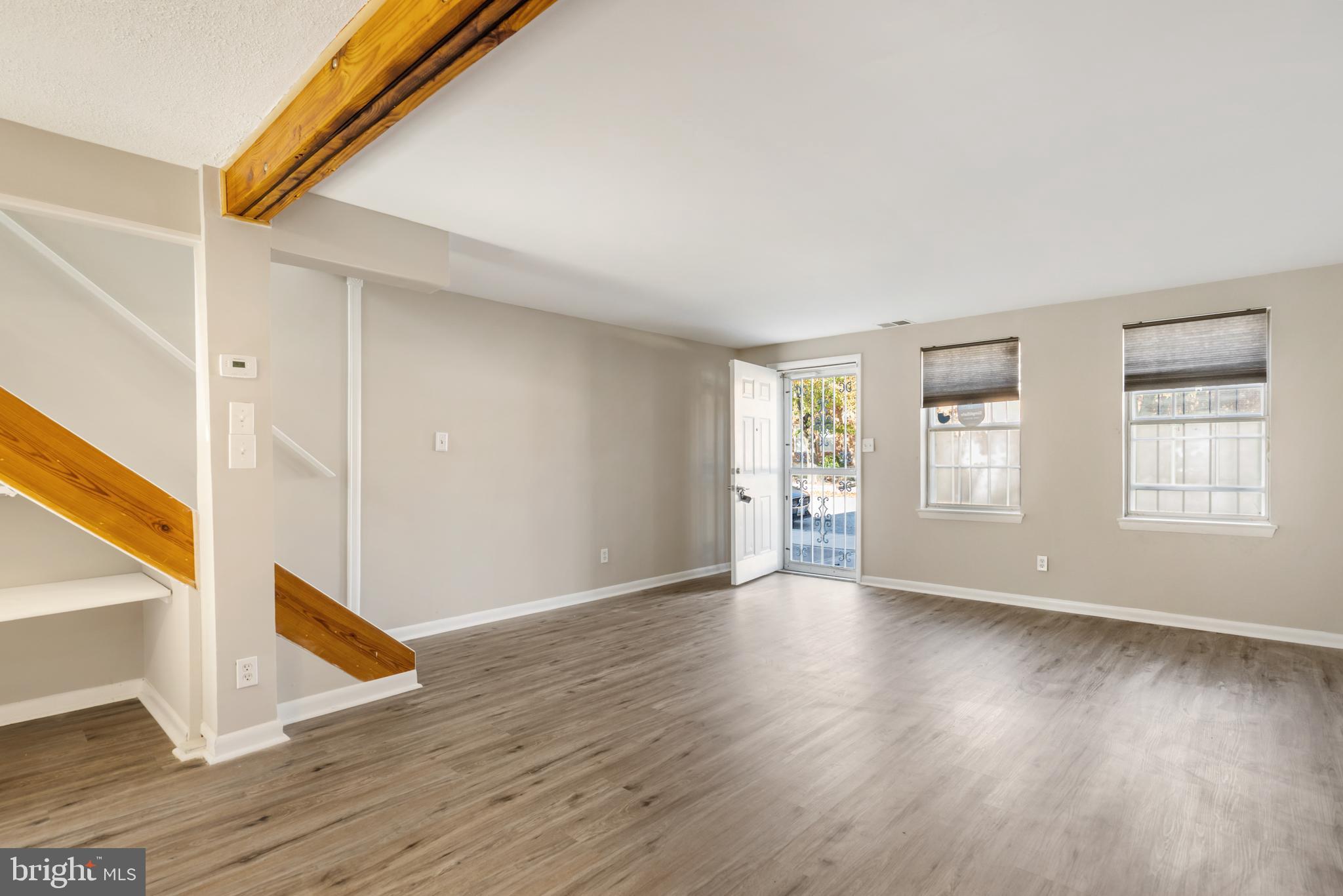 ASHLAND MEWS - Residential Lease