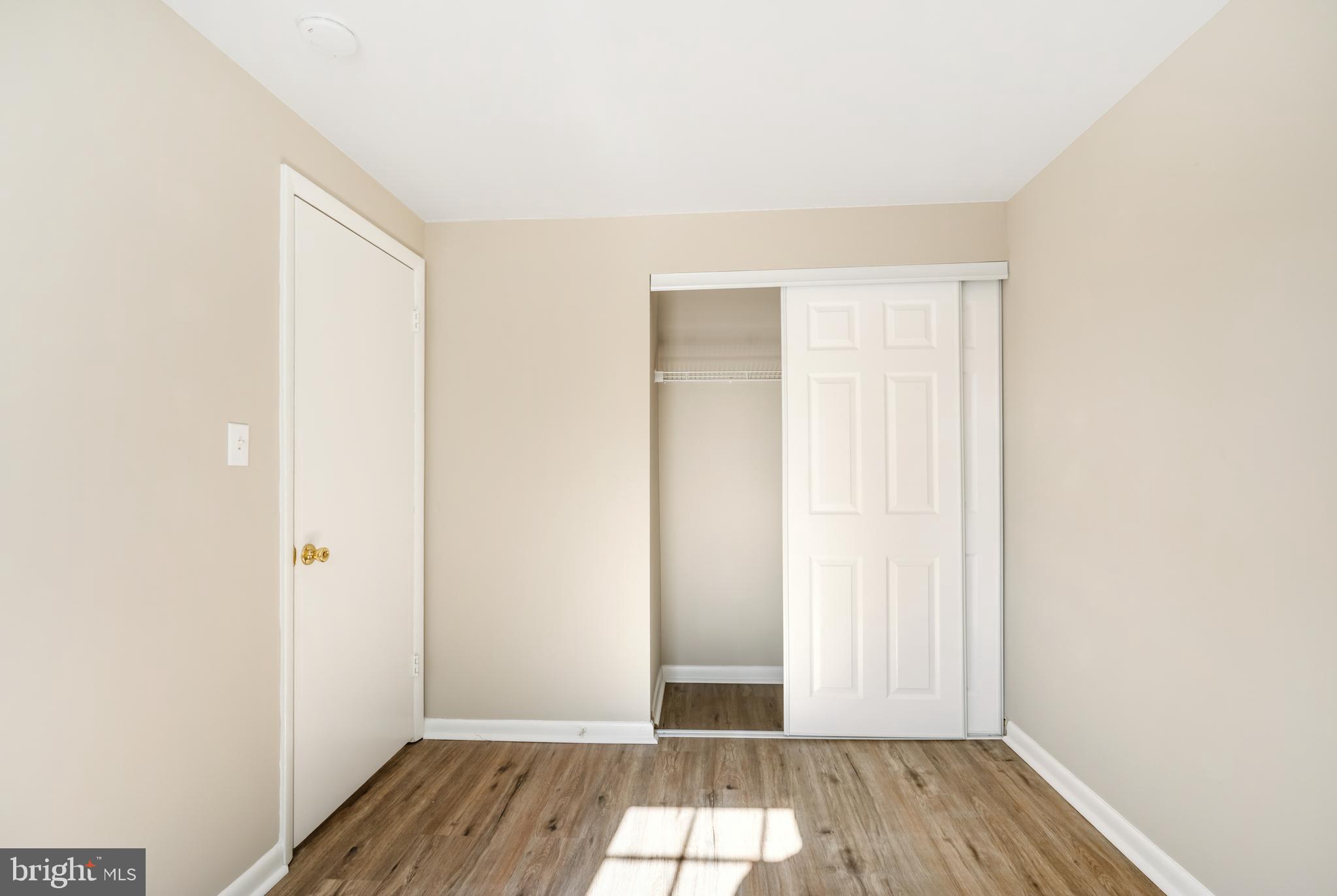 ASHLAND MEWS - Residential Lease