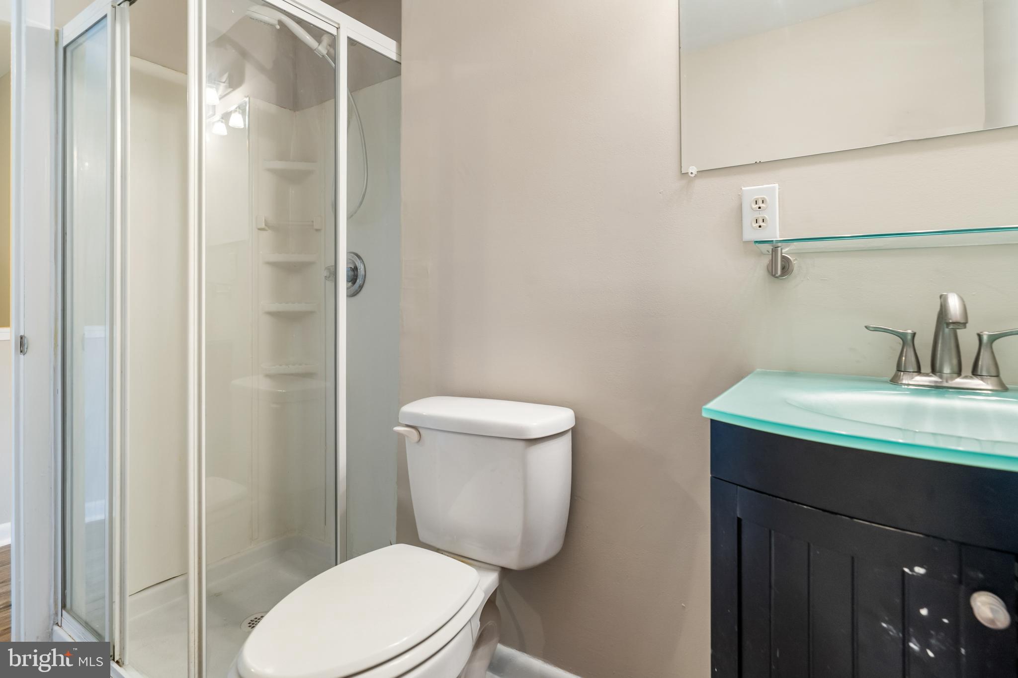 ASHLAND MEWS - Residential Lease