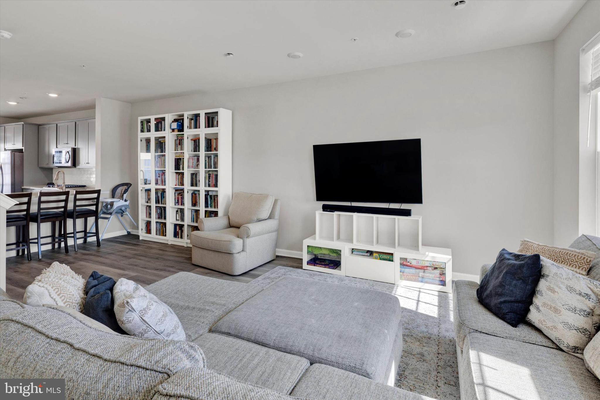 STEELPOINTE - Residential