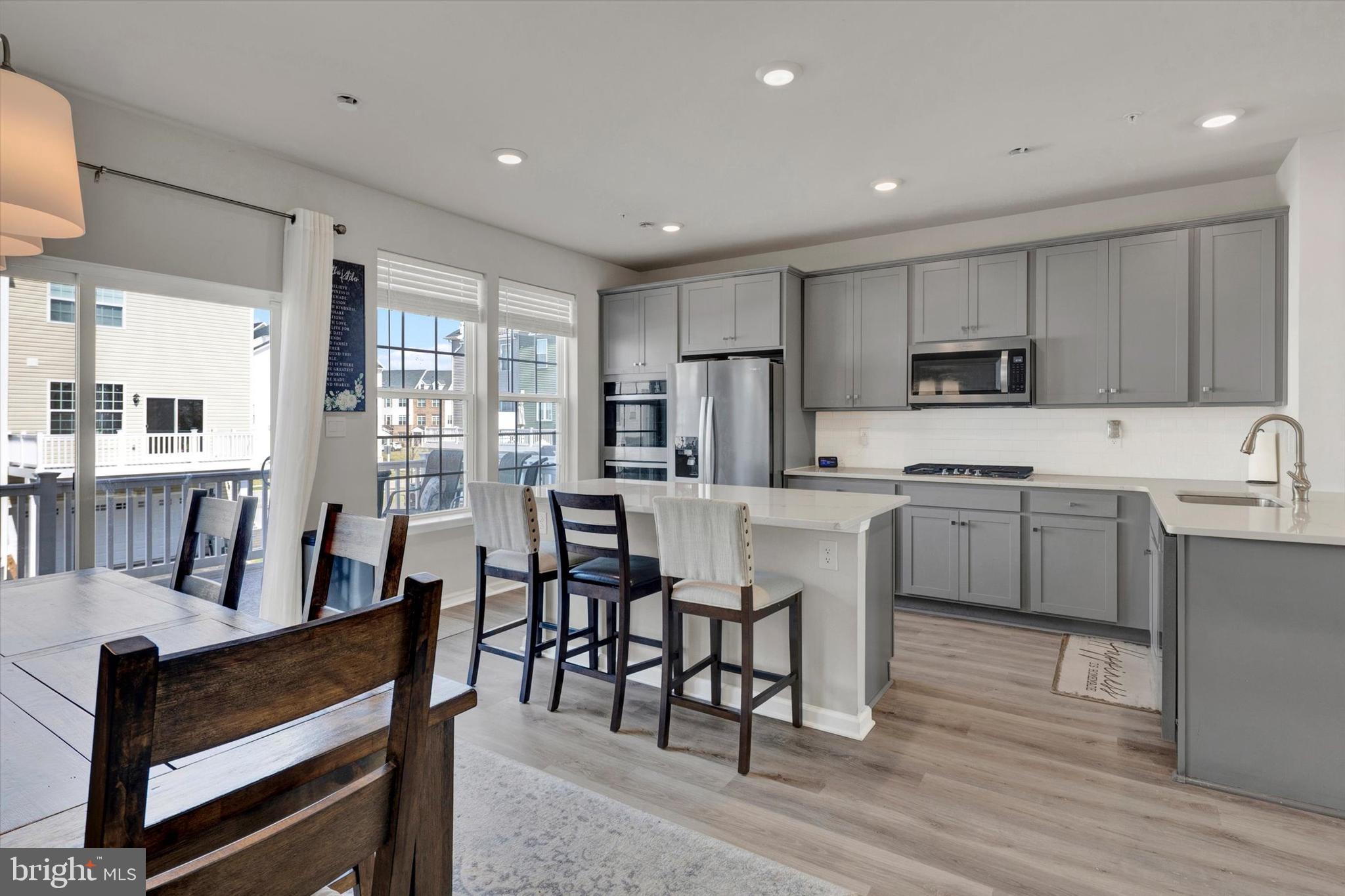 423 SMITHWORKS BOULEVARD