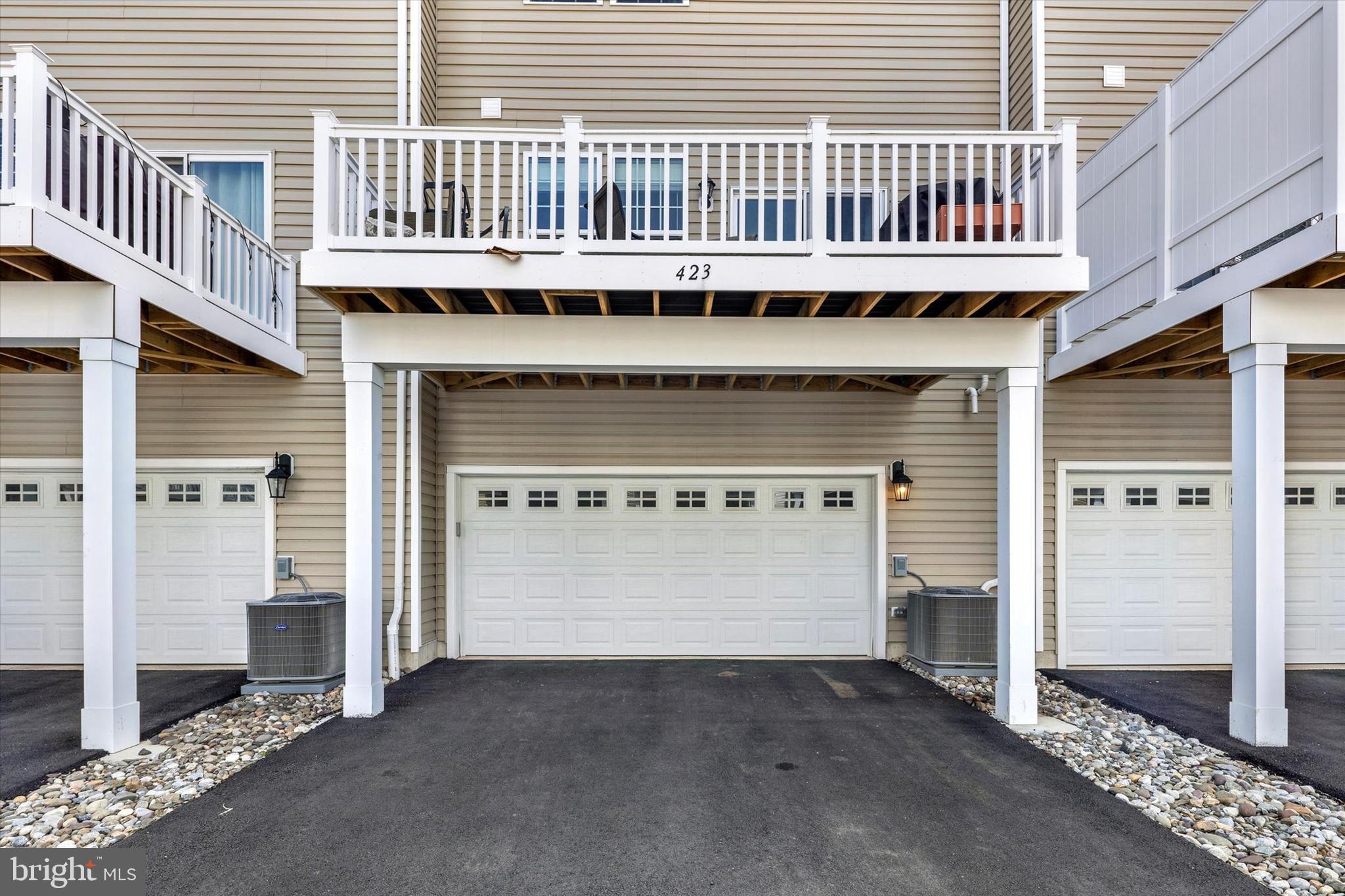 STEELPOINTE - Residential