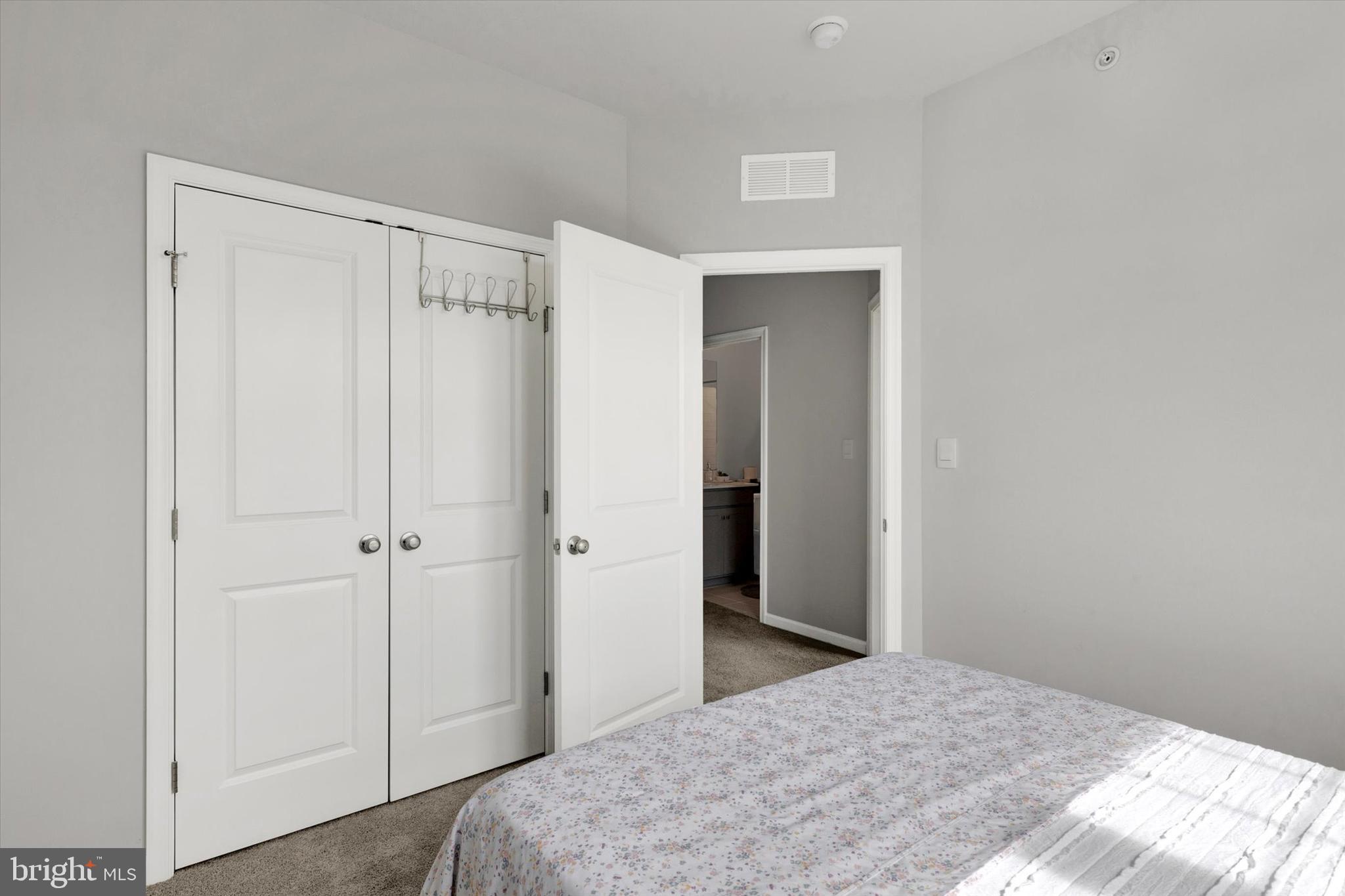 STEELPOINTE - Residential