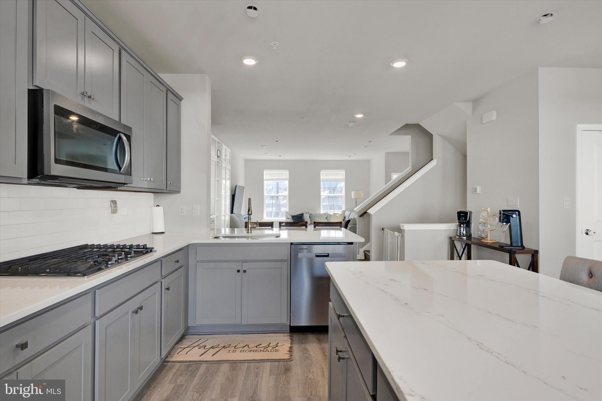 423 SMITHWORKS BOULEVARD