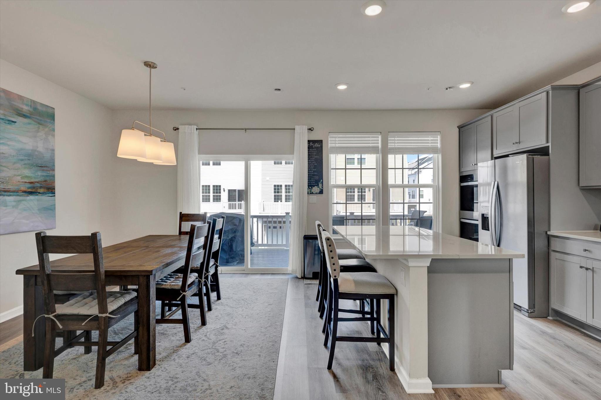 STEELPOINTE - Residential