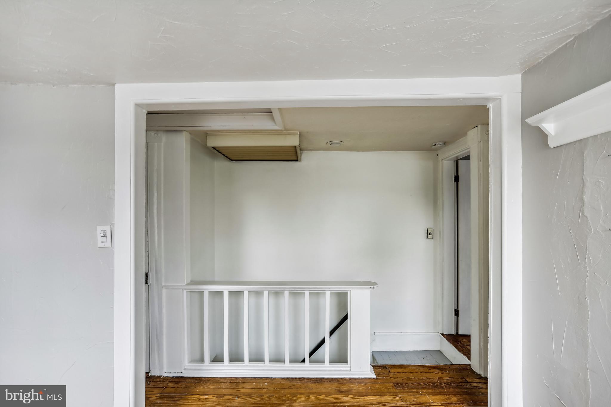 LAUREL - Residential