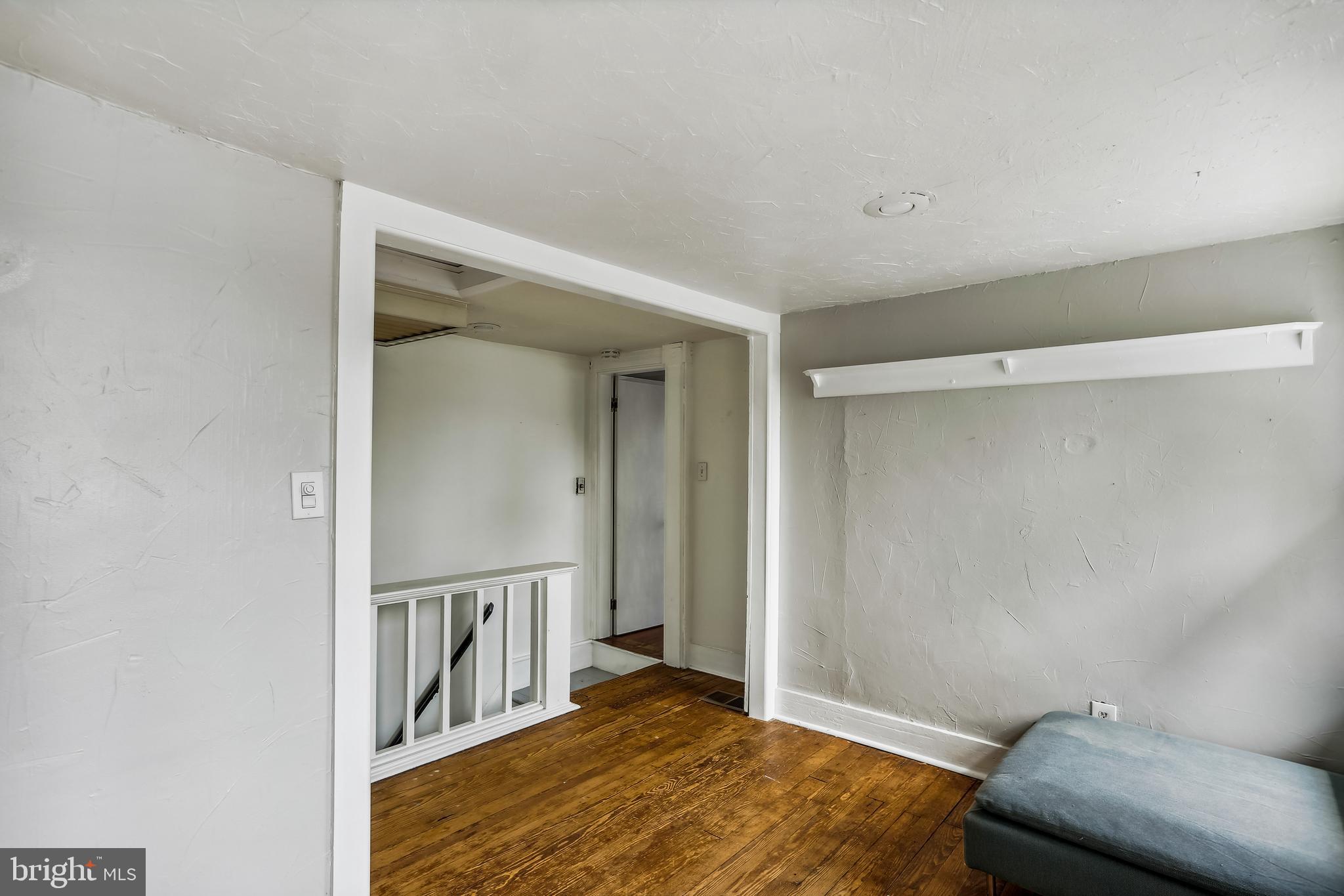 LAUREL - Residential