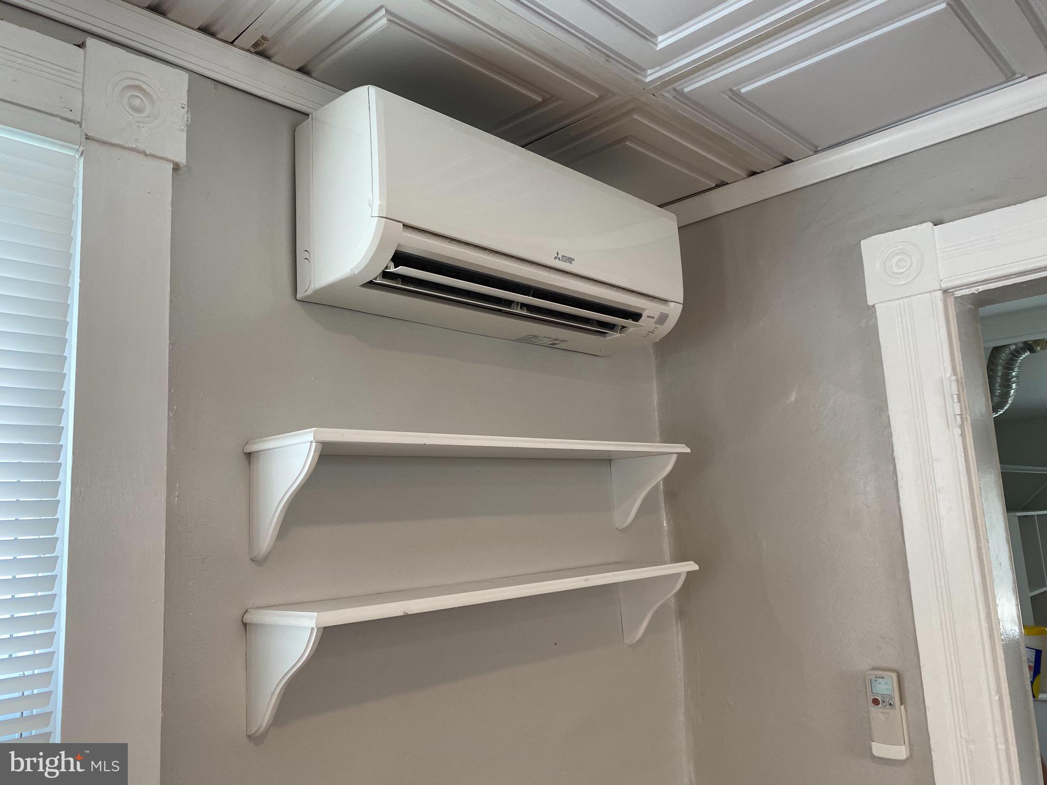 LAUREL - Residential