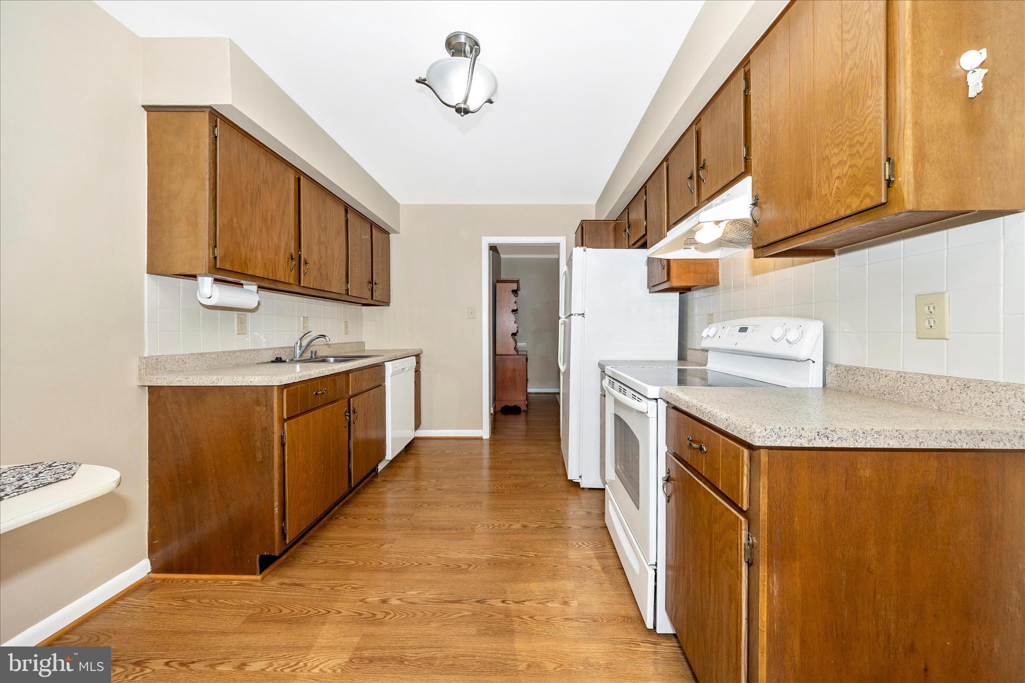 GLADE TOWN - Residential