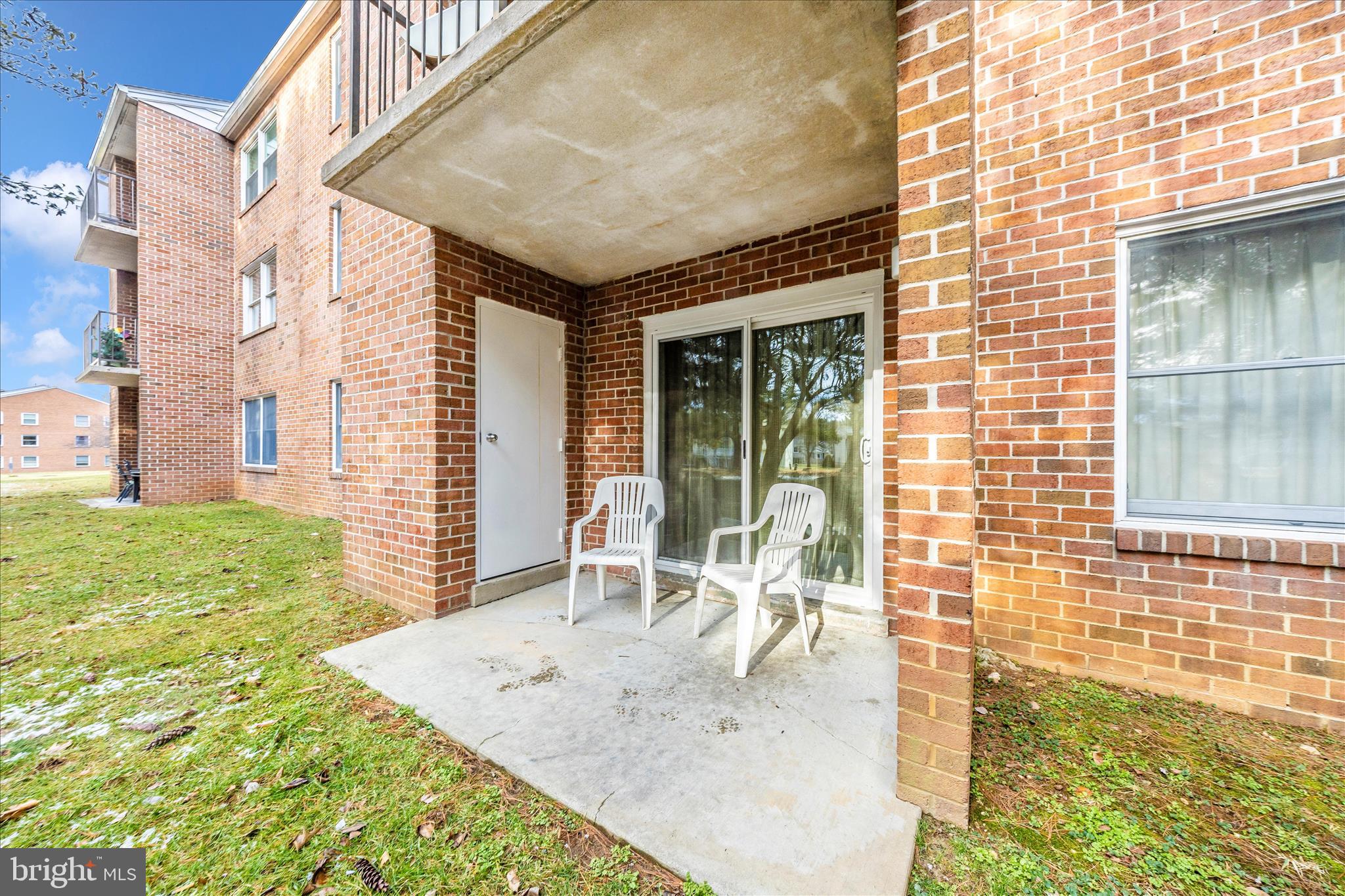 GLADE TOWN - Residential