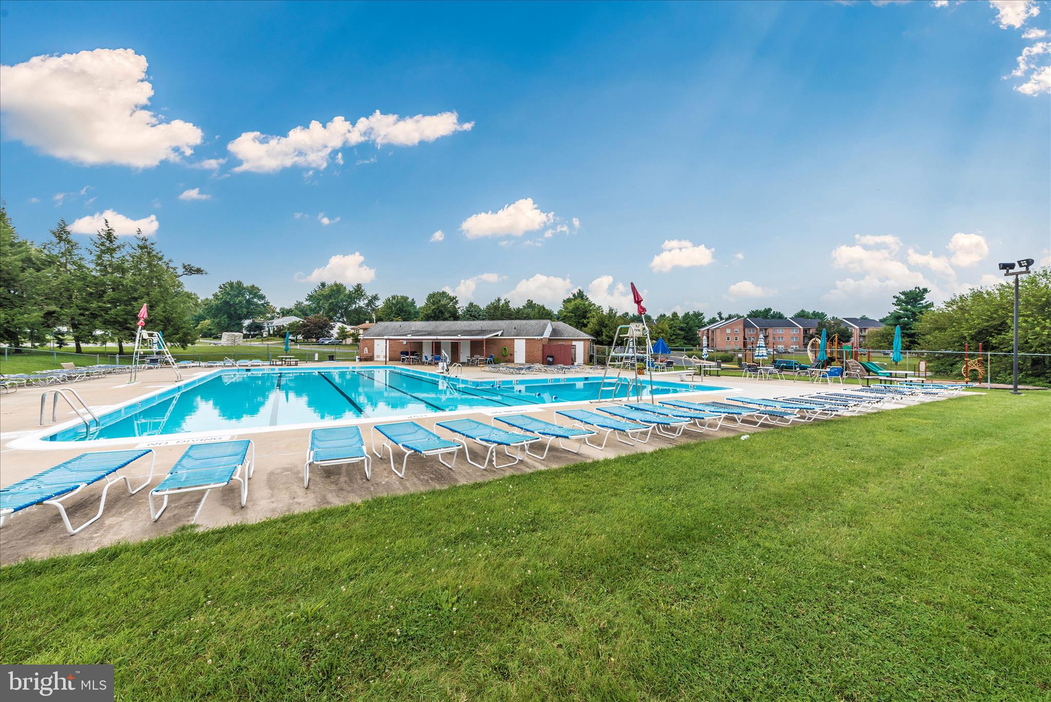 GLADE TOWN - Residential