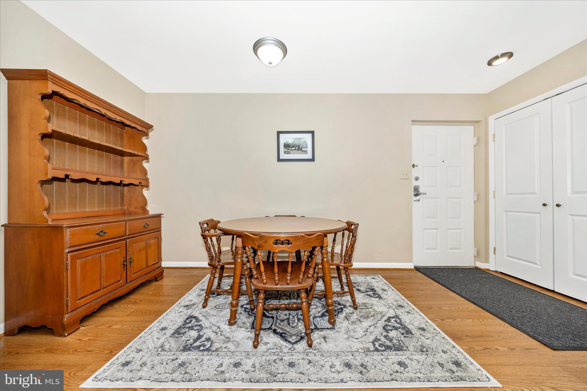 GLADE TOWN - Residential