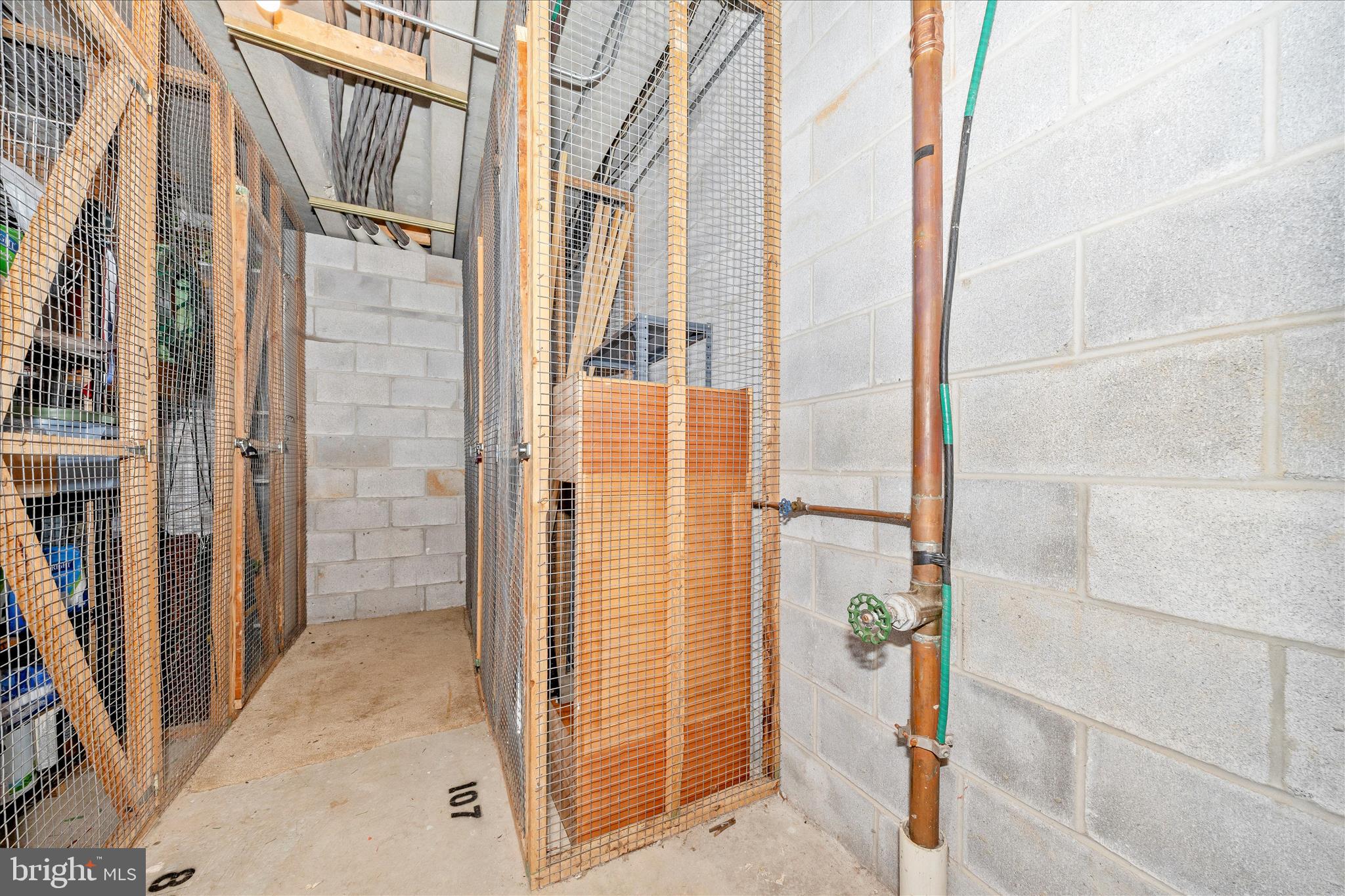 GLADE TOWN - Residential