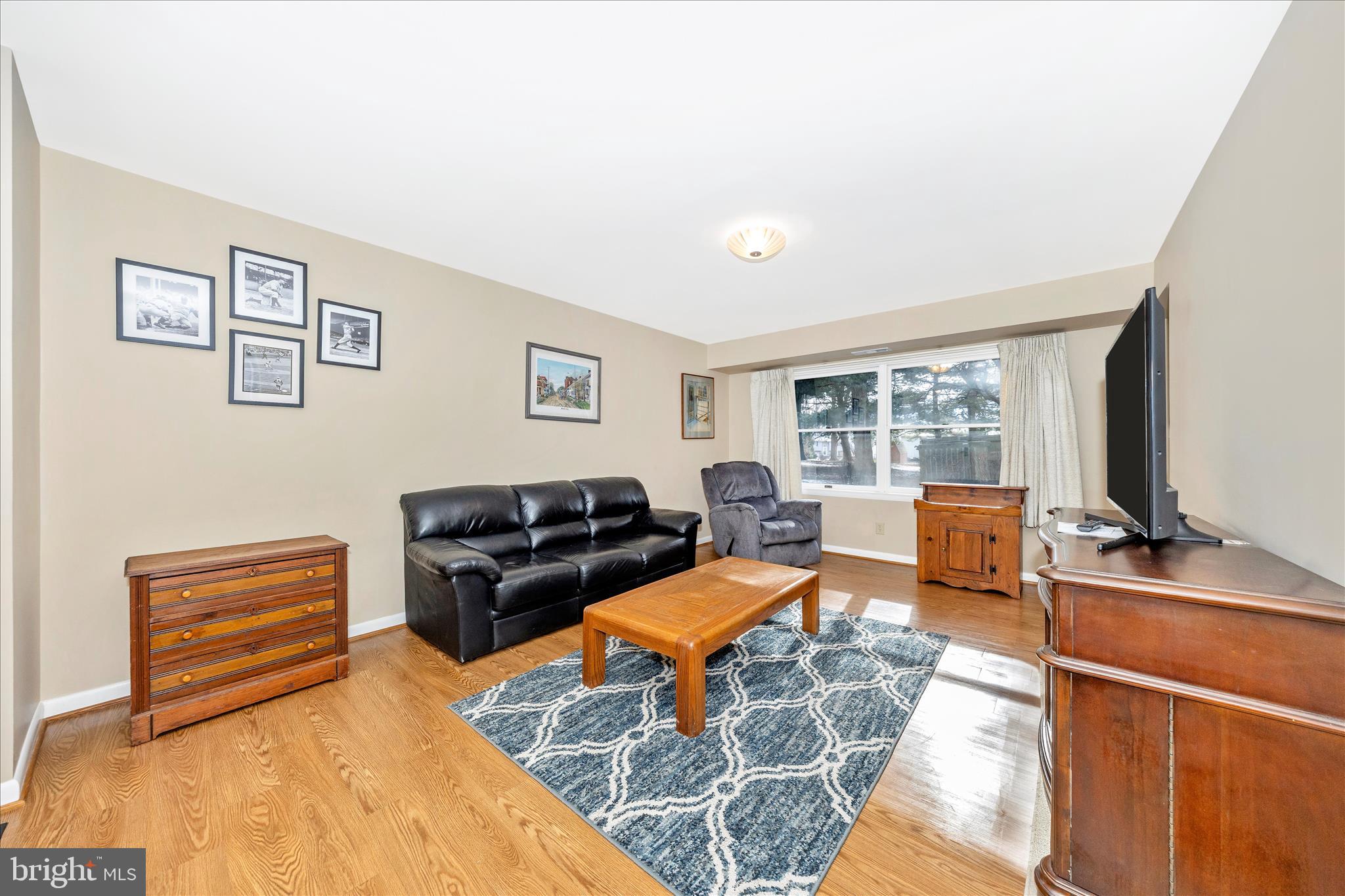 GLADE TOWN - Residential