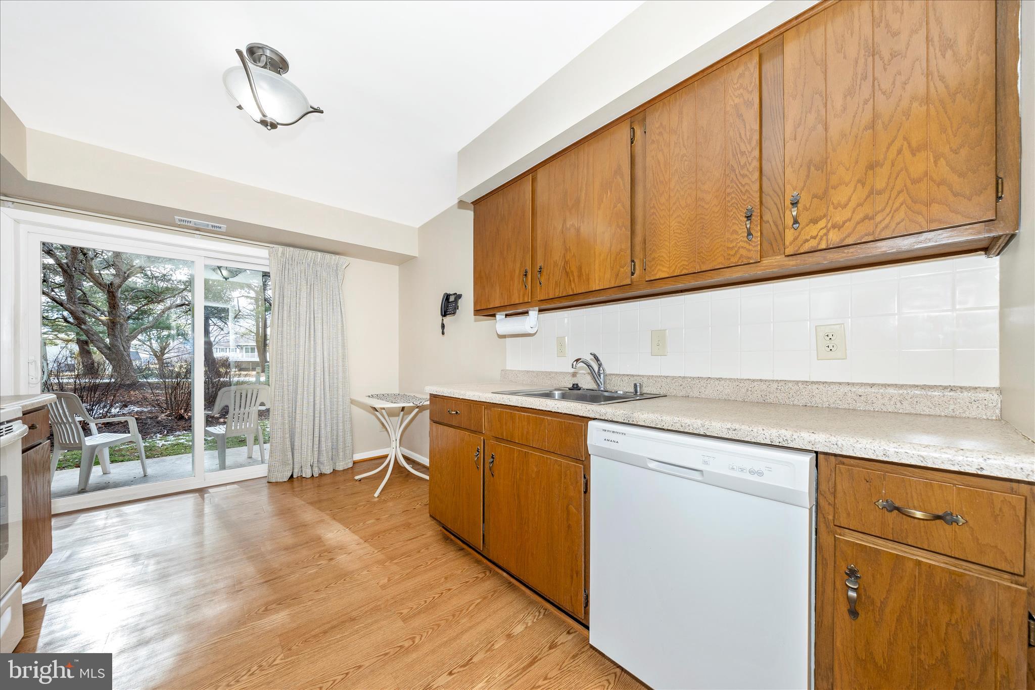 GLADE TOWN - Residential