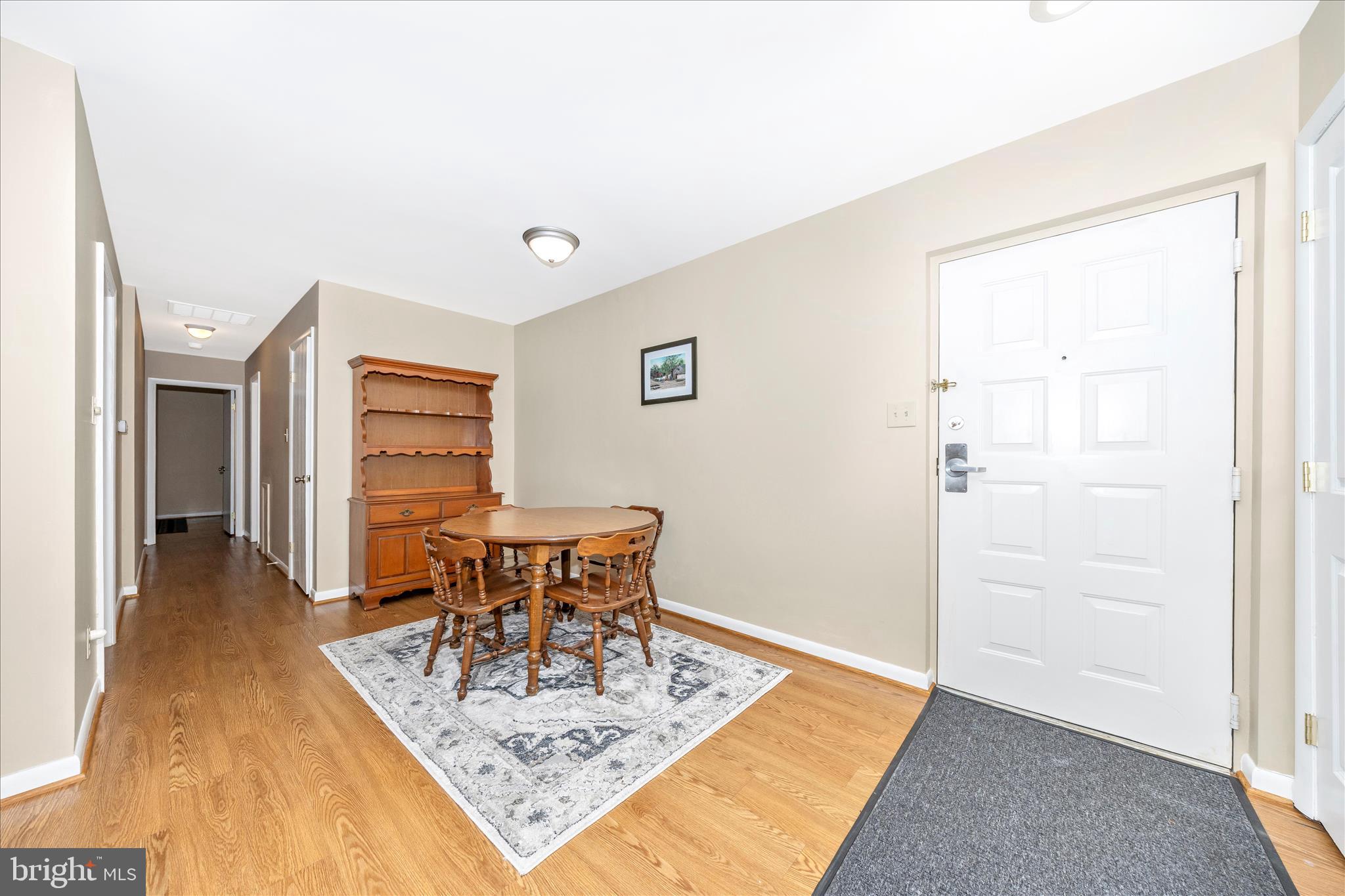 GLADE TOWN - Residential